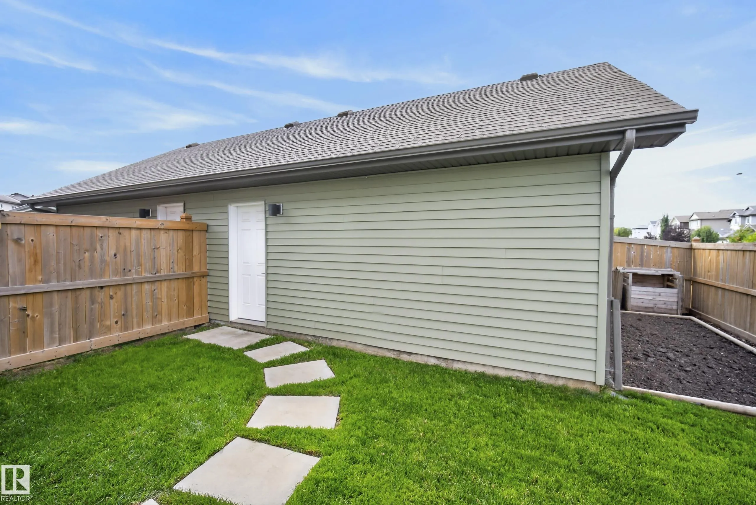 1204 163 Street