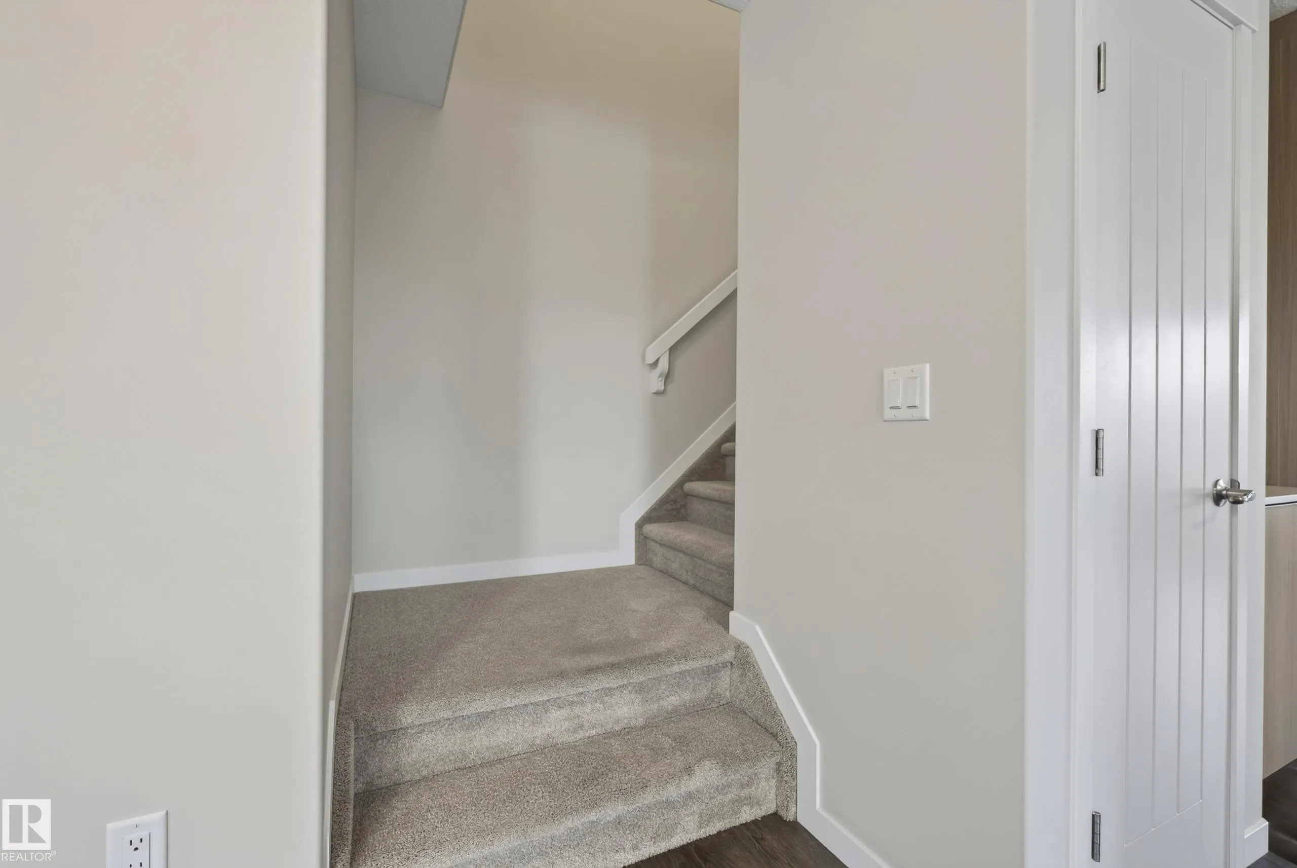 1204 163 Street