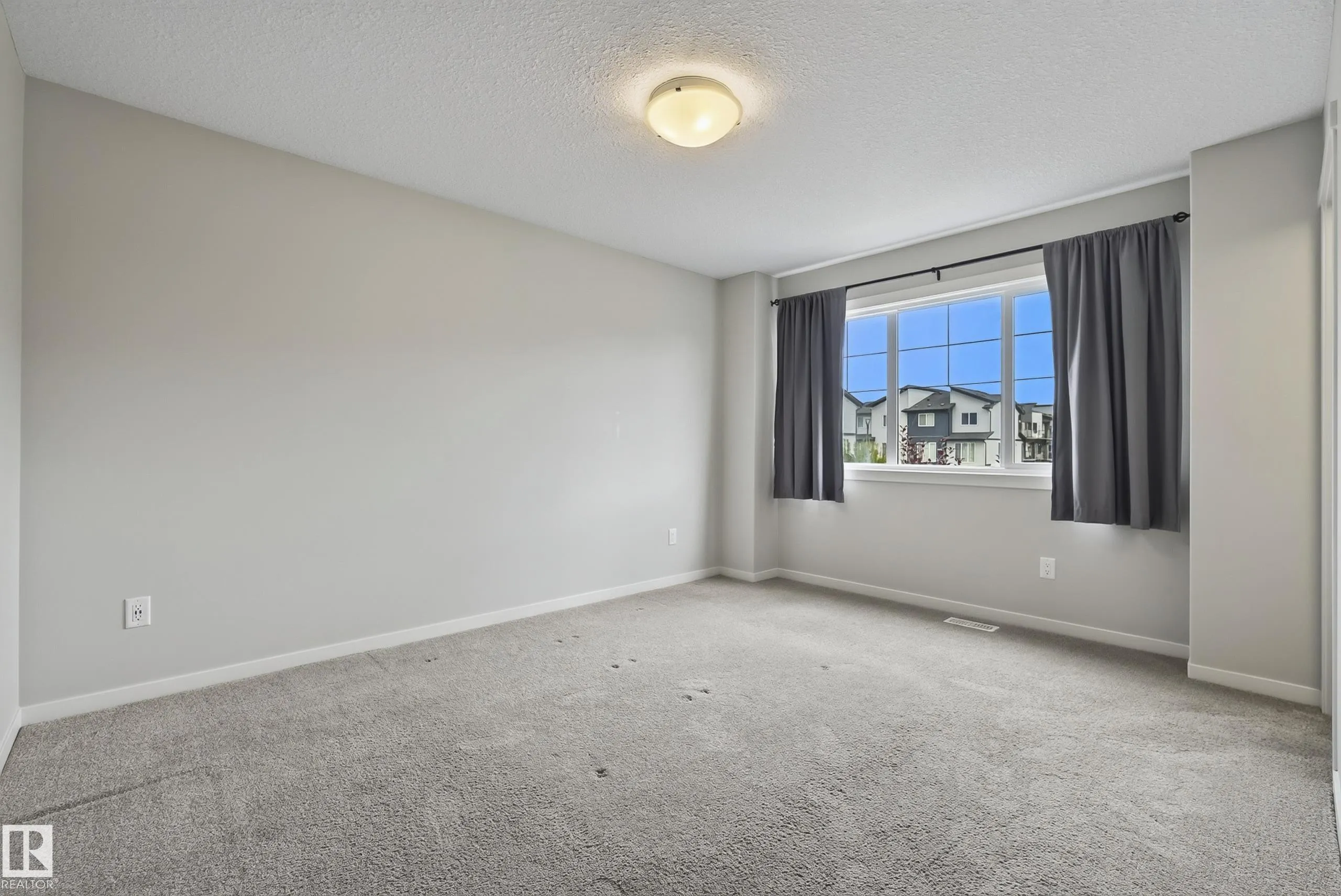 1204 163 Street