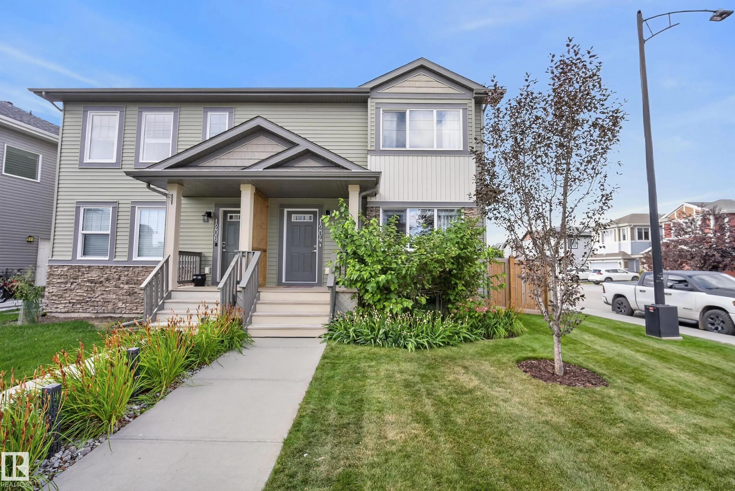 1204 163 Street