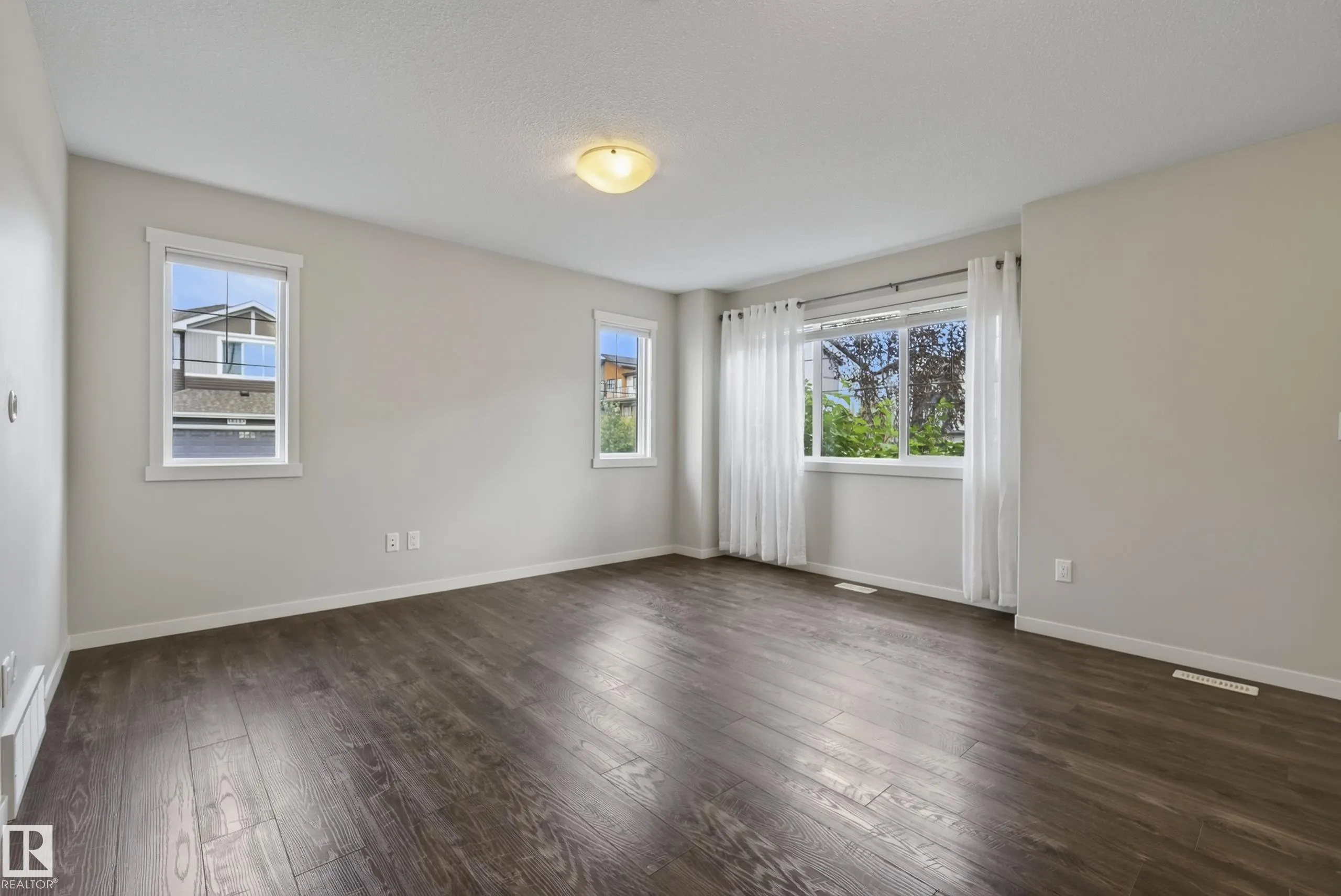 1204 163 Street