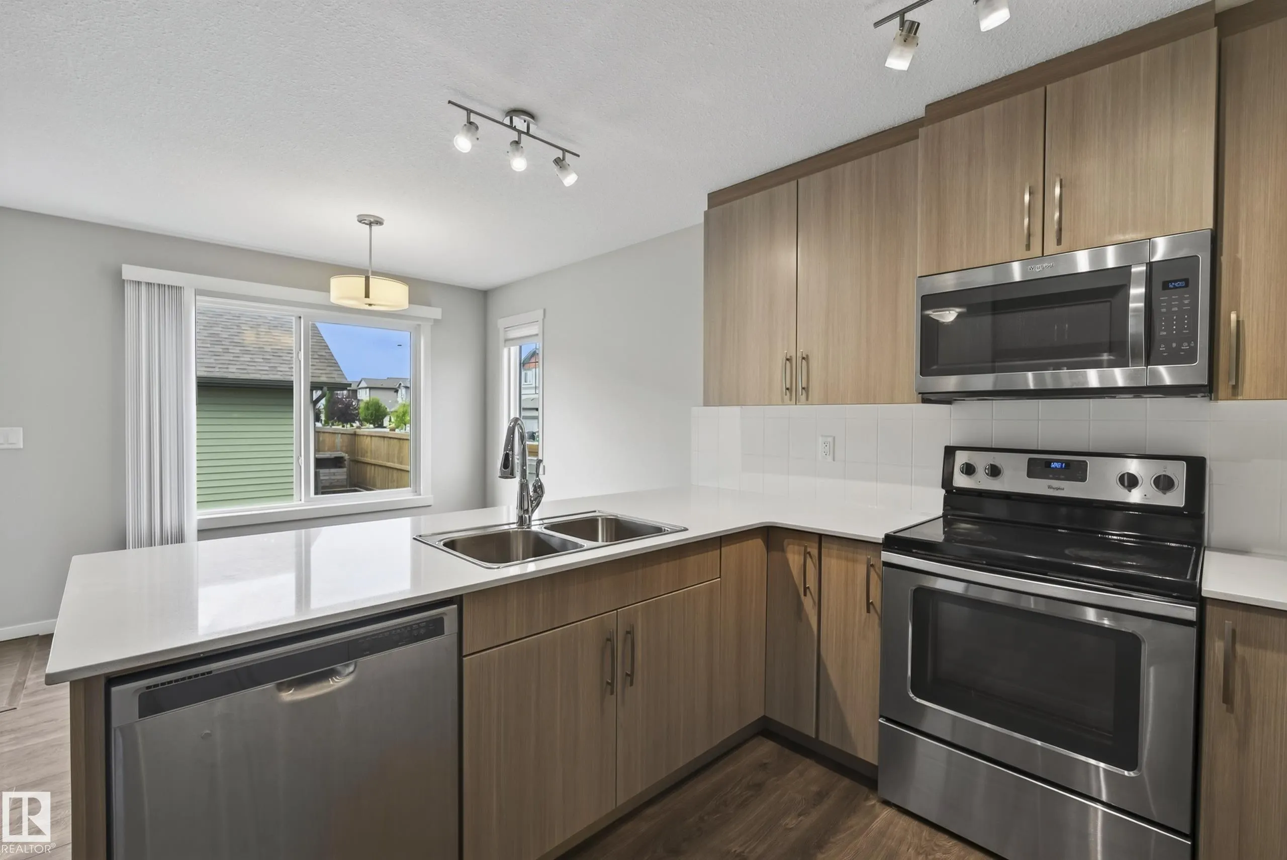 1204 163 Street