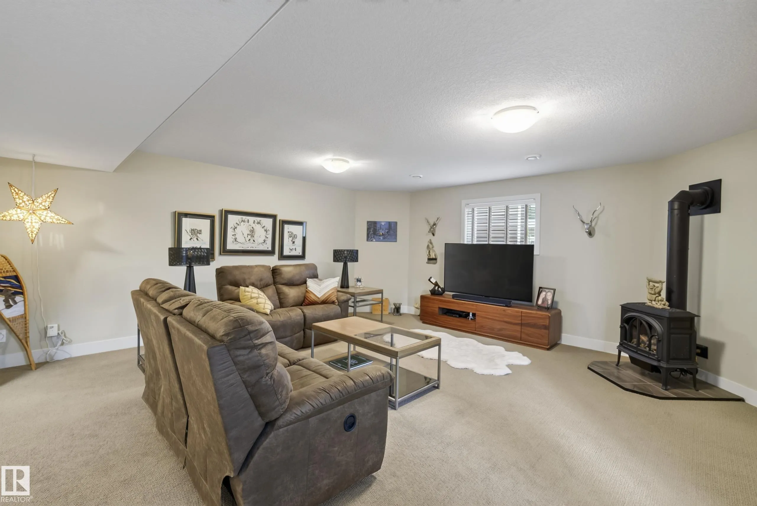 88 LACOMBE Drive