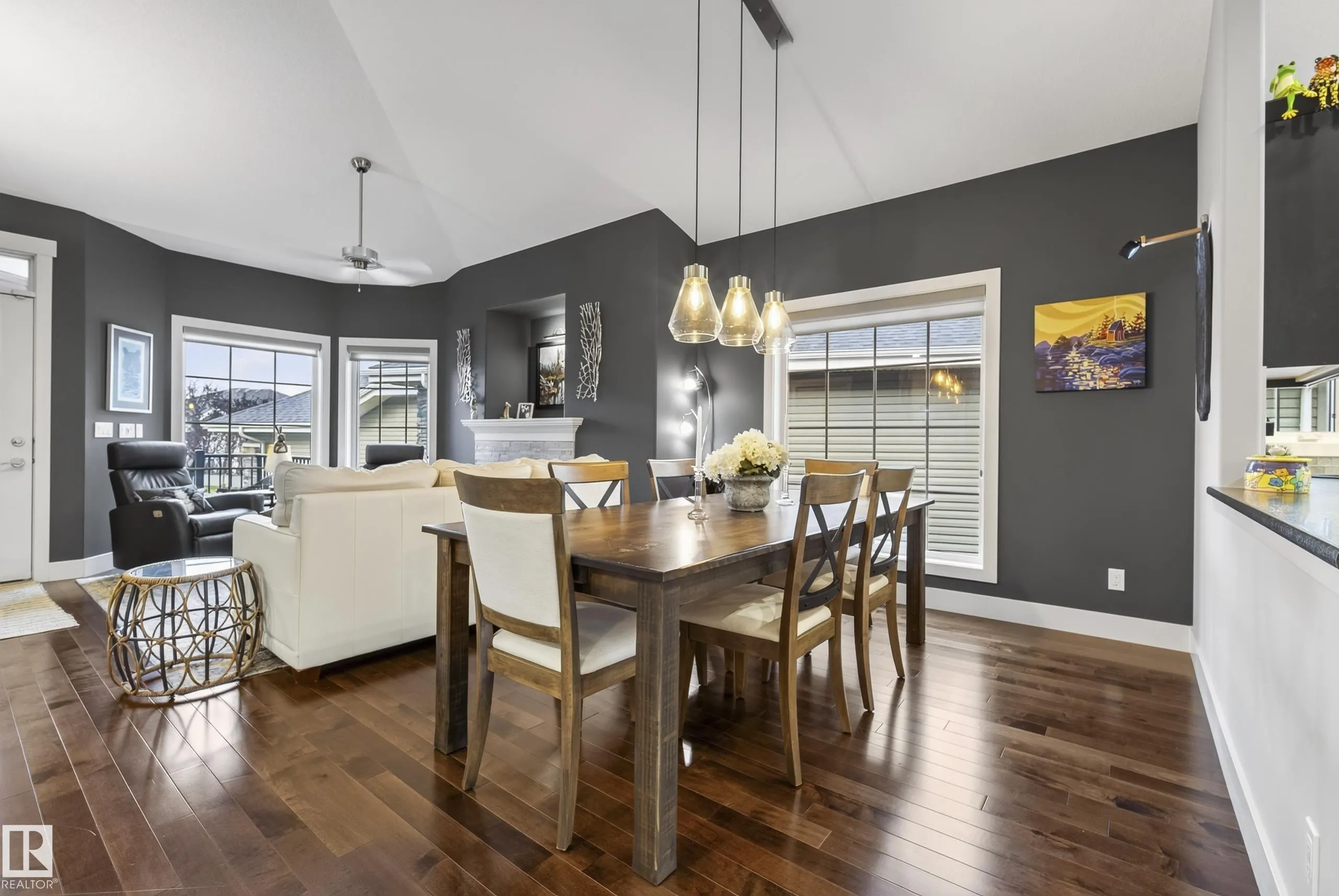 88 LACOMBE Drive