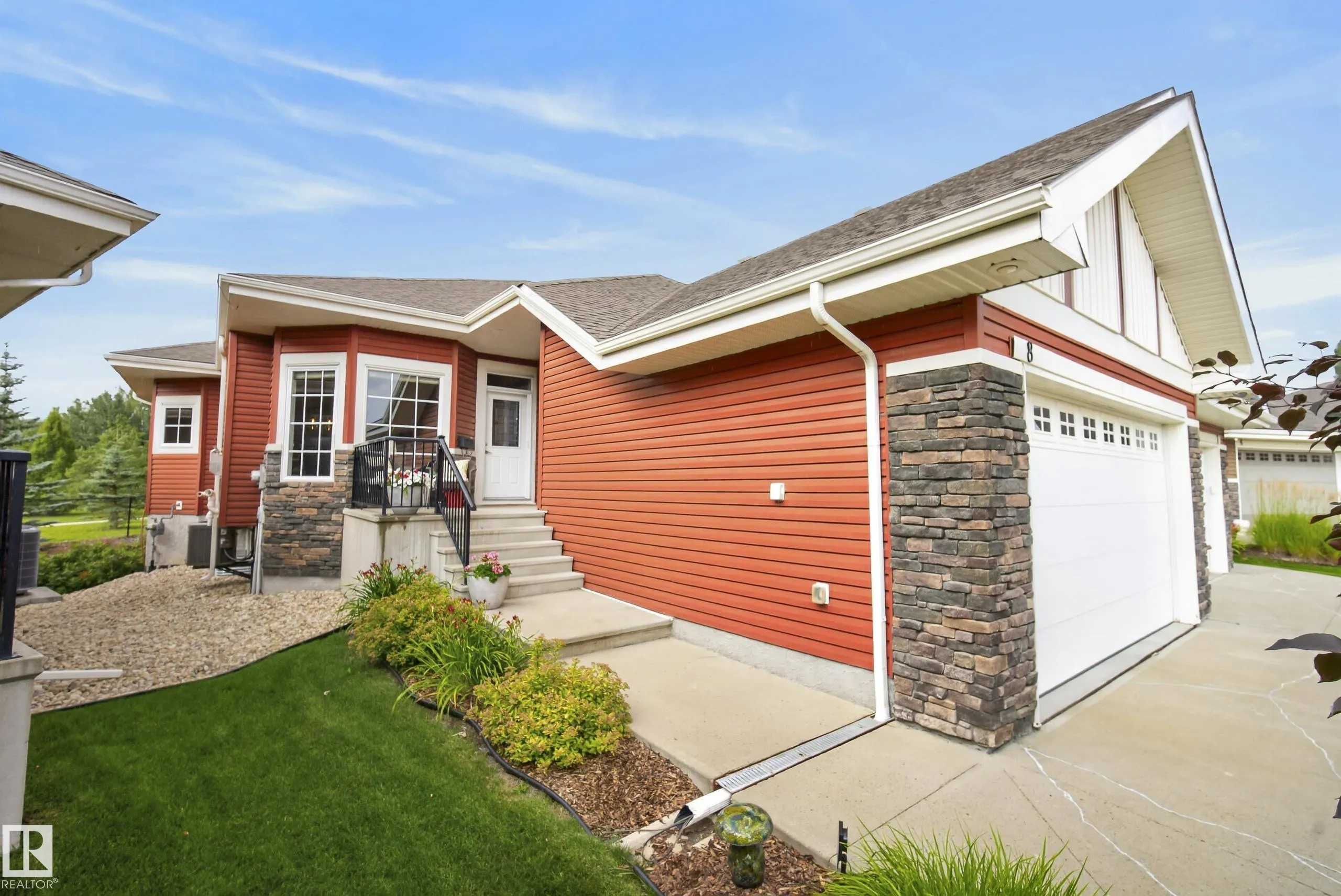 88 LACOMBE Drive