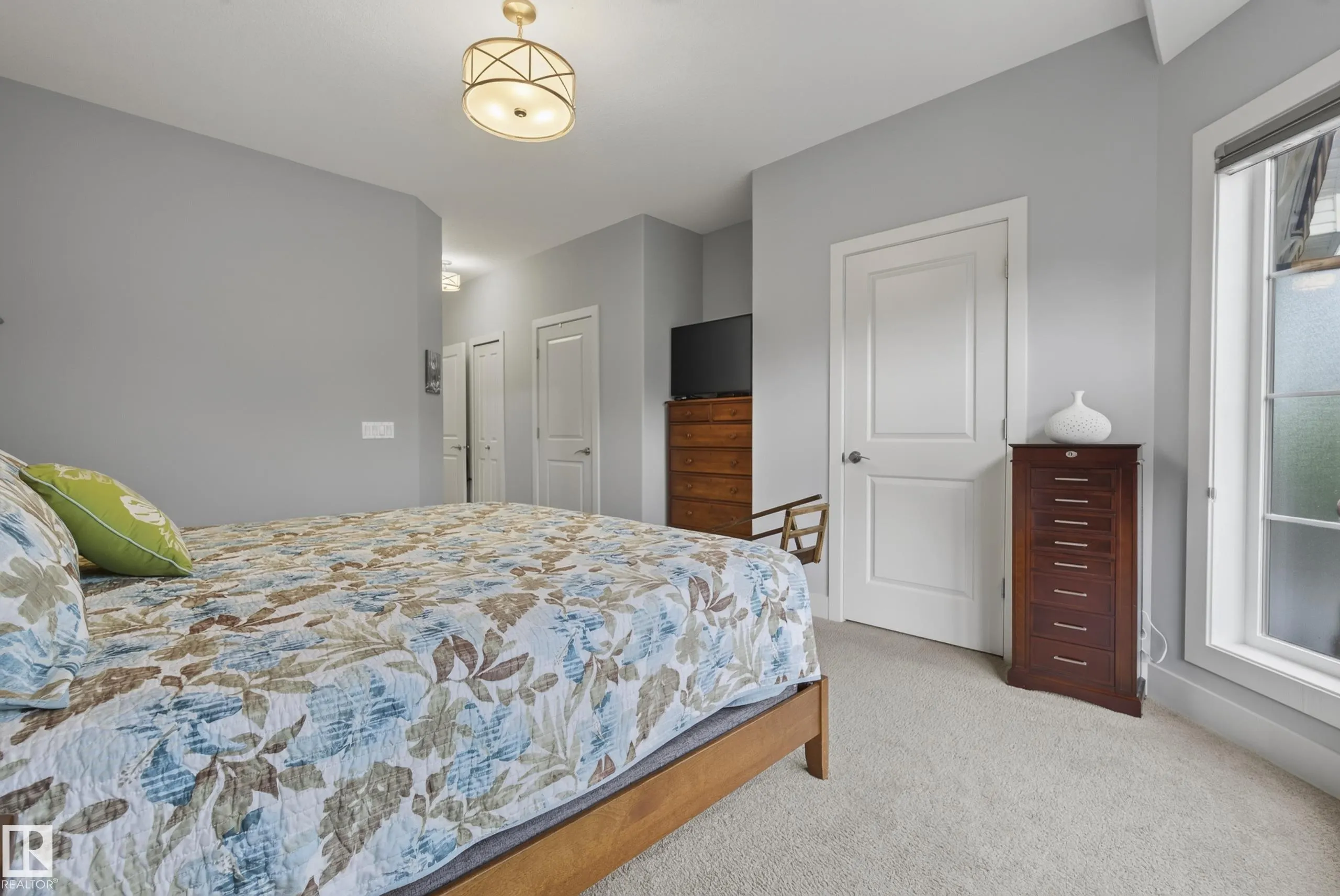 88 LACOMBE Drive