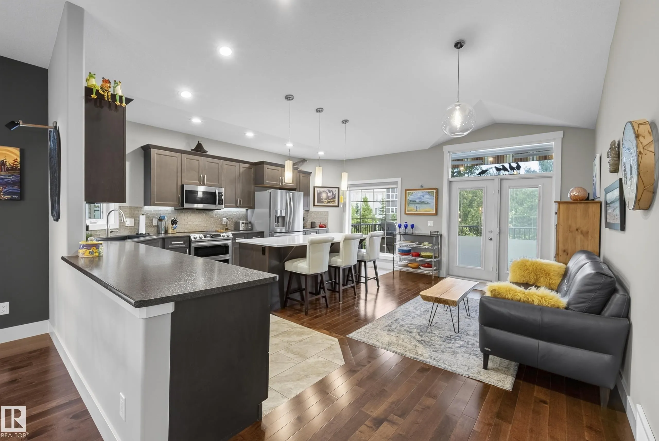 88 LACOMBE Drive