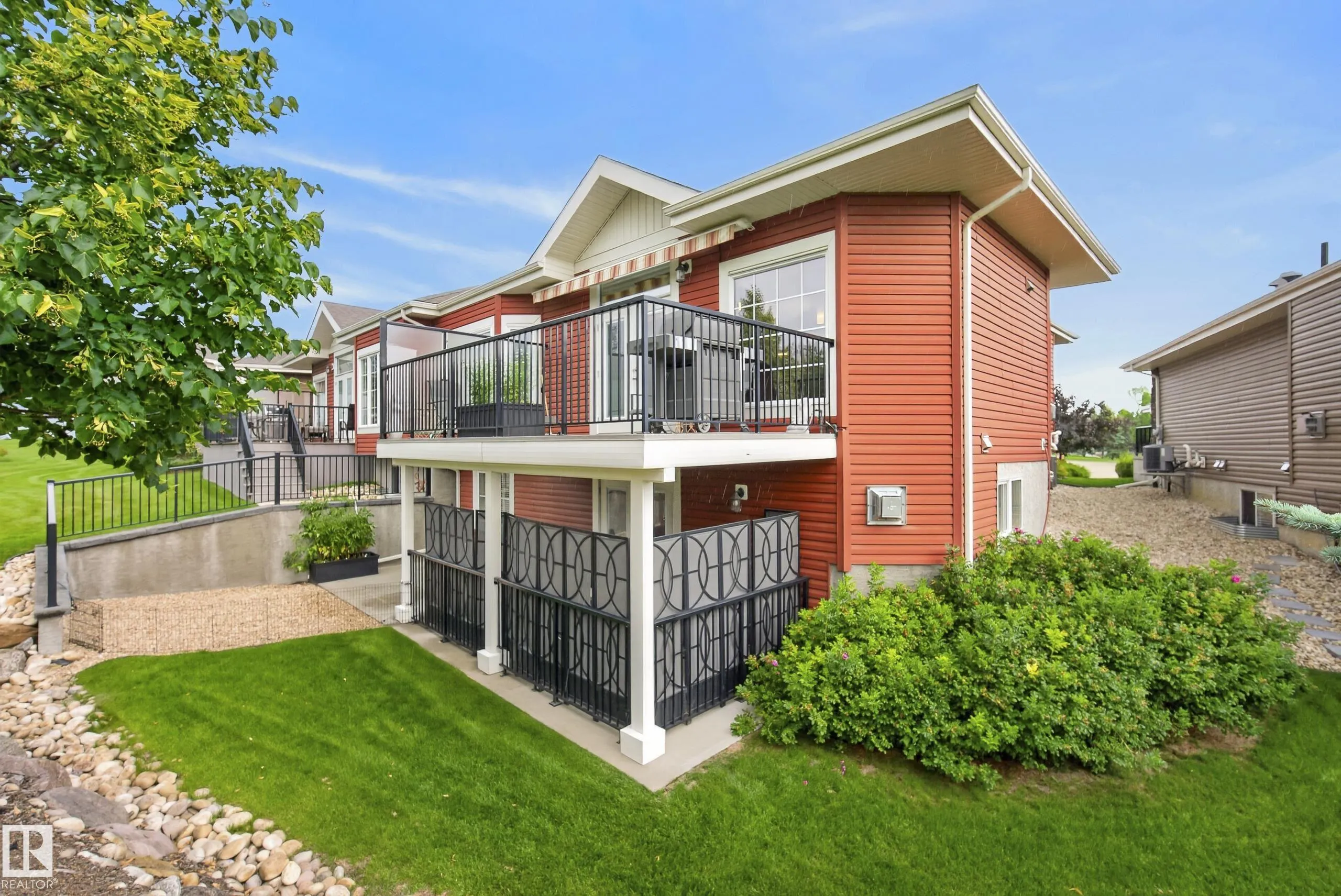 88 LACOMBE Drive