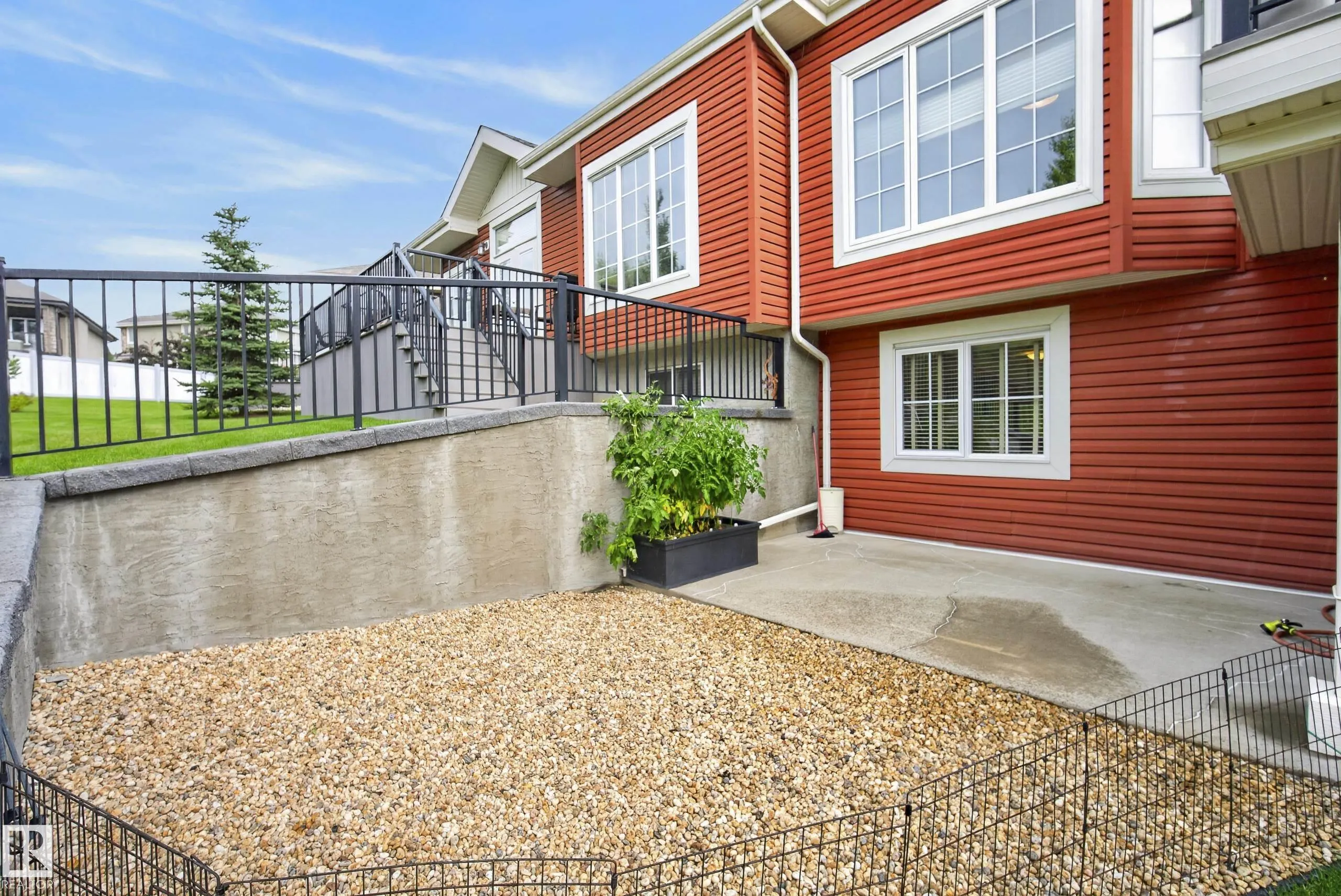 88 LACOMBE Drive