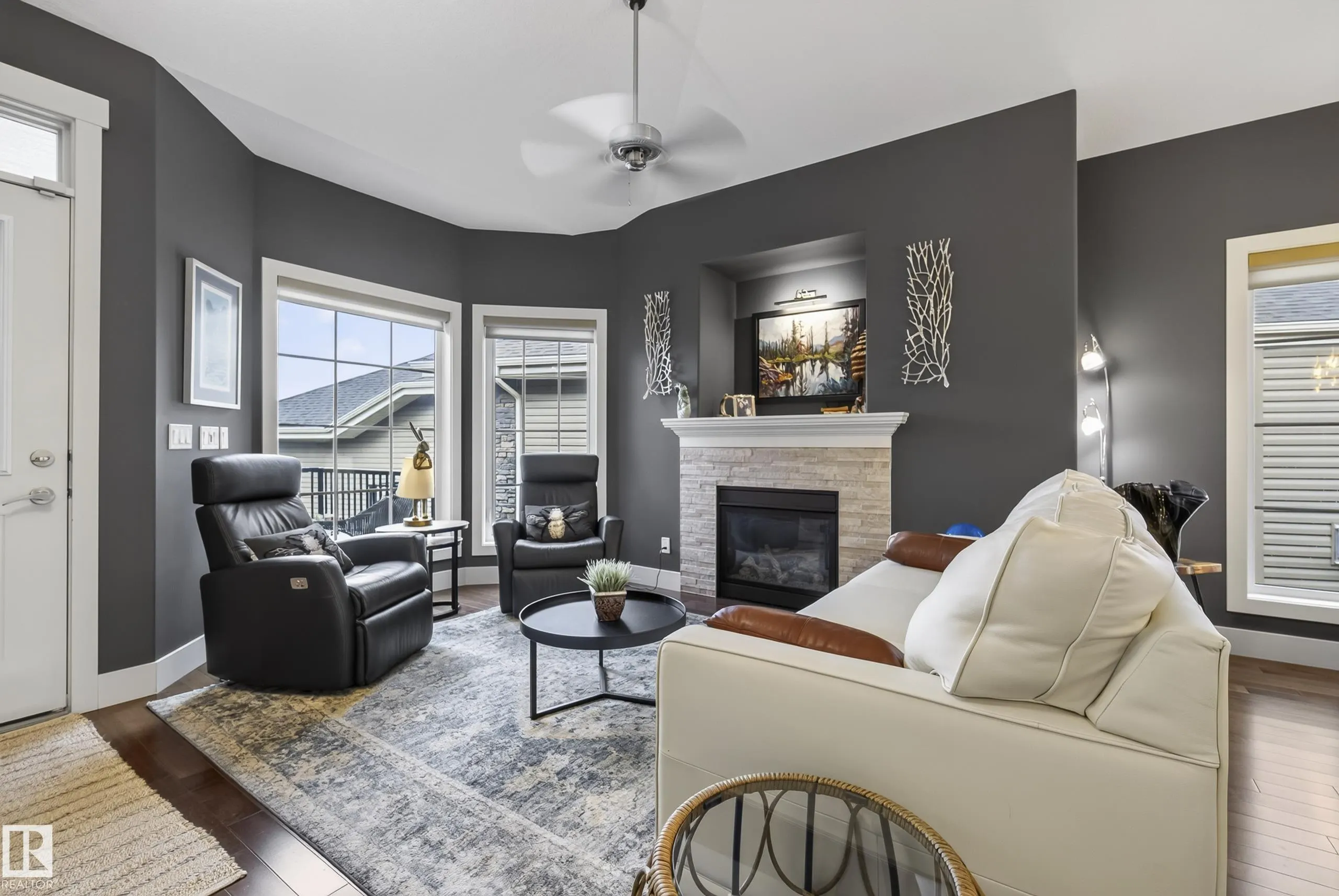 88 LACOMBE Drive