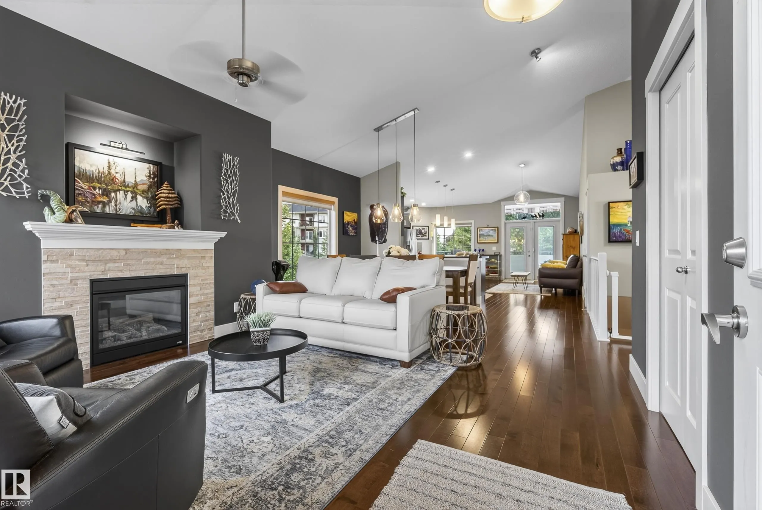 88 LACOMBE Drive
