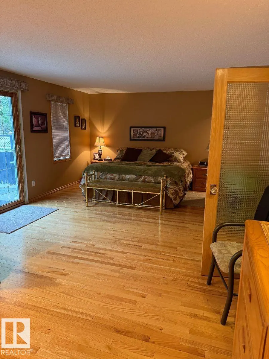 29 LINDBERGH Crescent