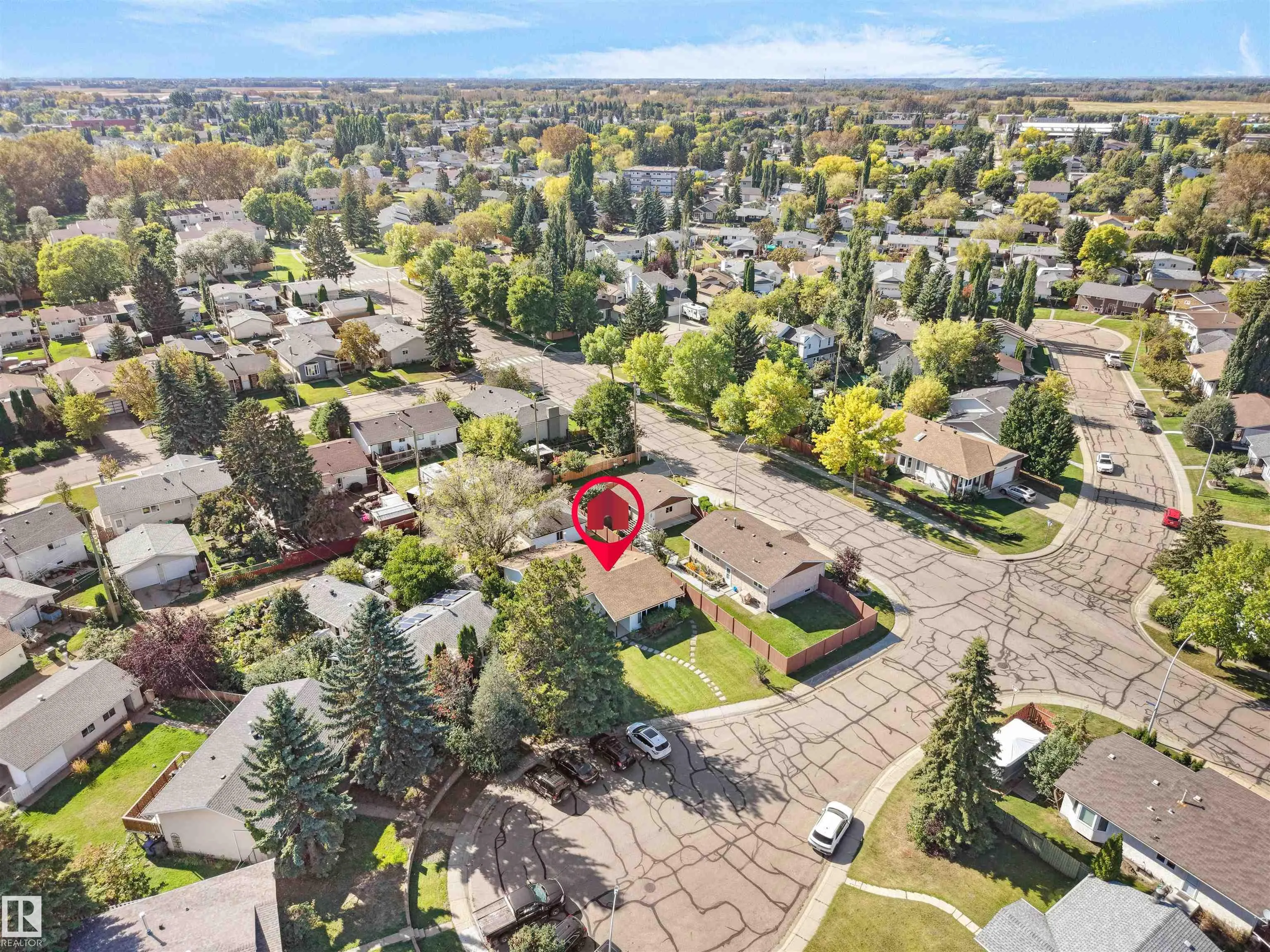 16 THOMPSON Crescent