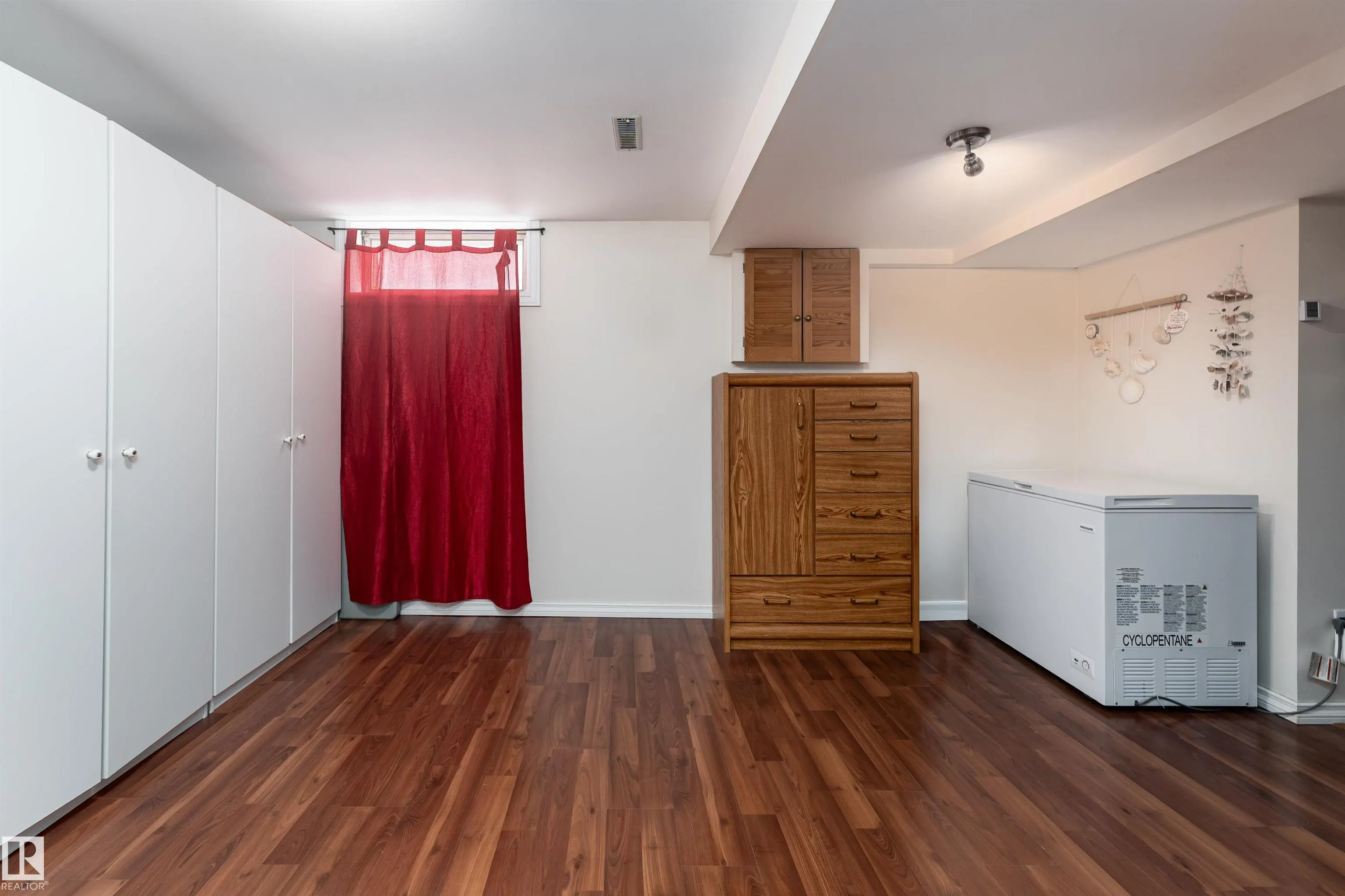 10031 173 Avenue