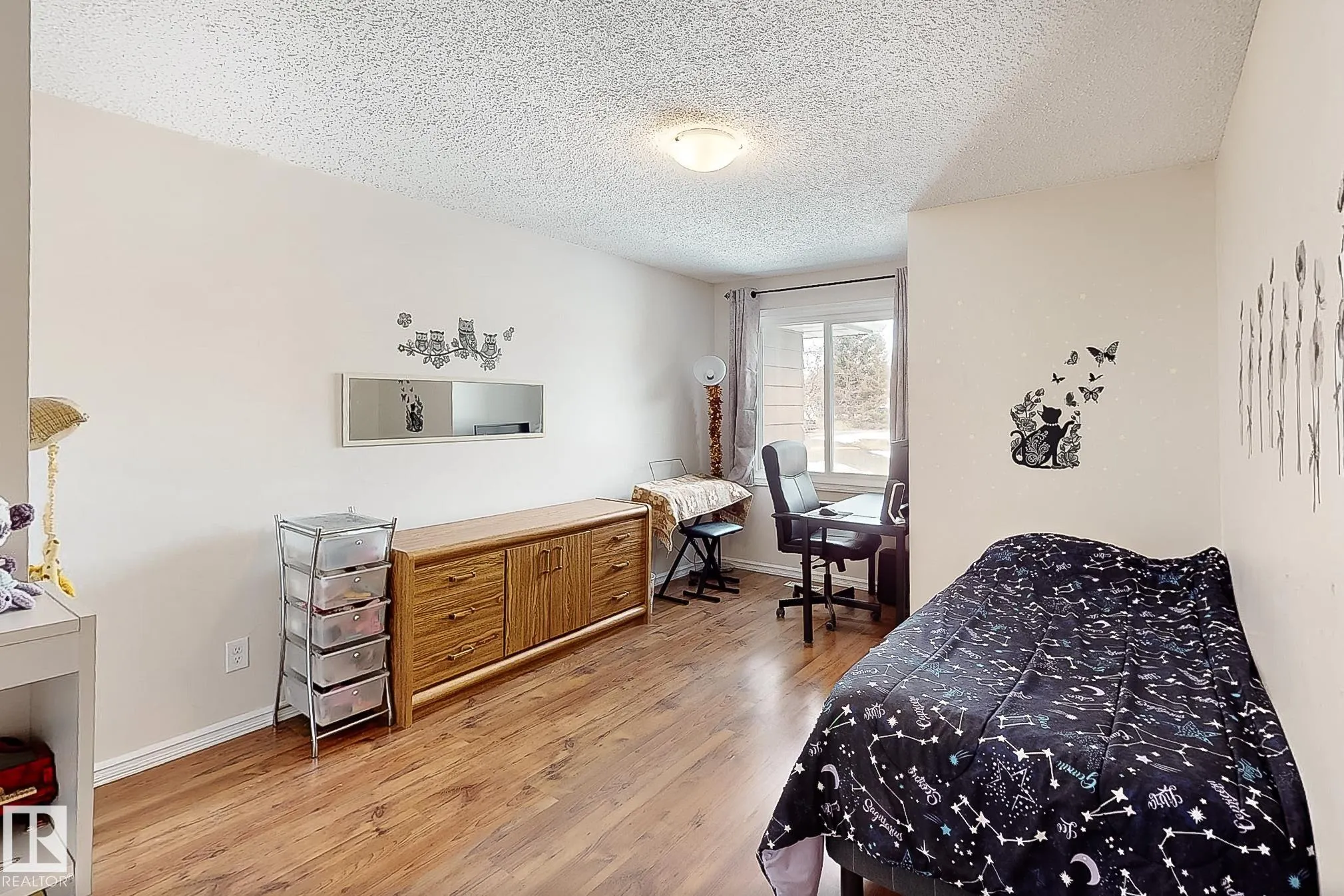10031 173 Avenue