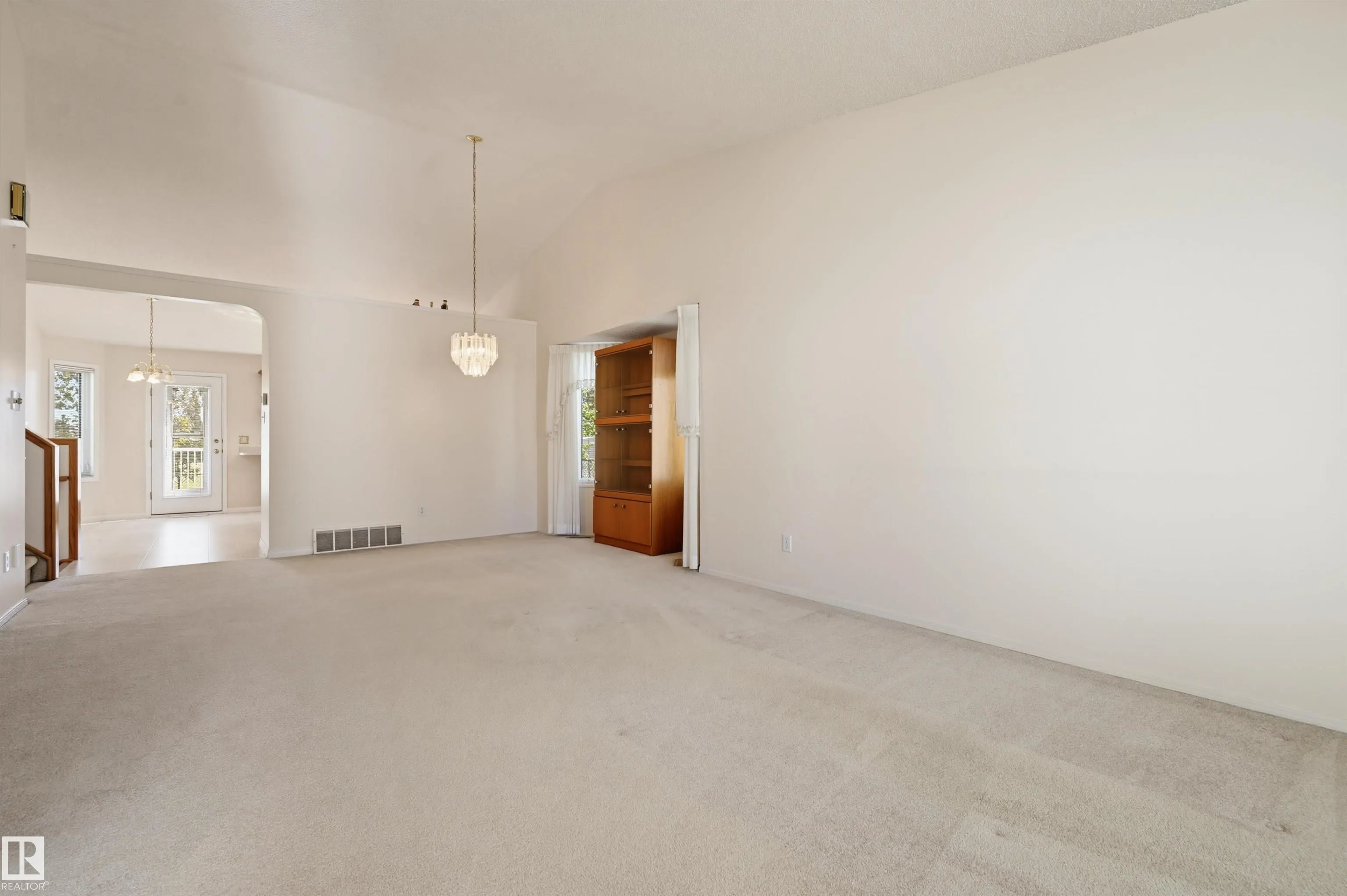13709 131 Avenue