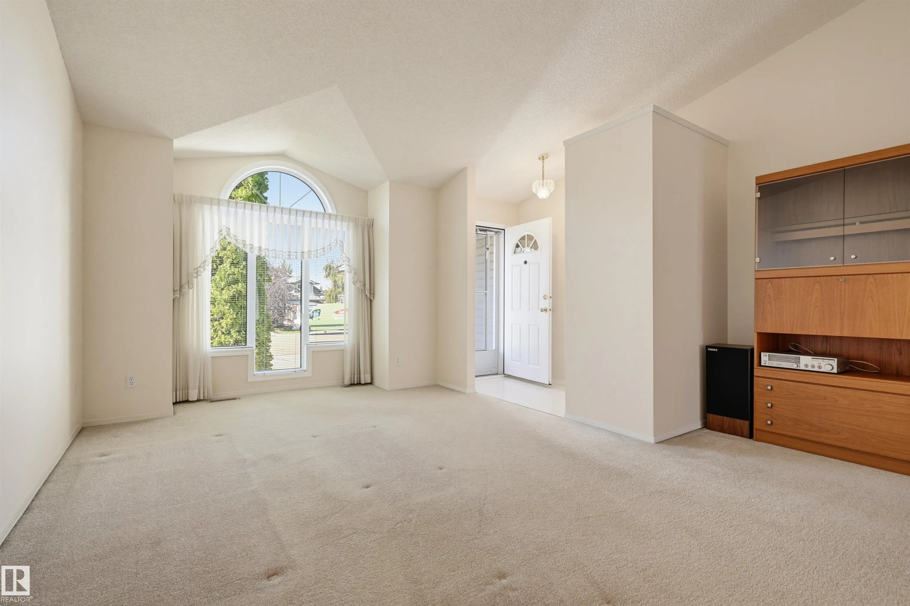 13709 131 Avenue