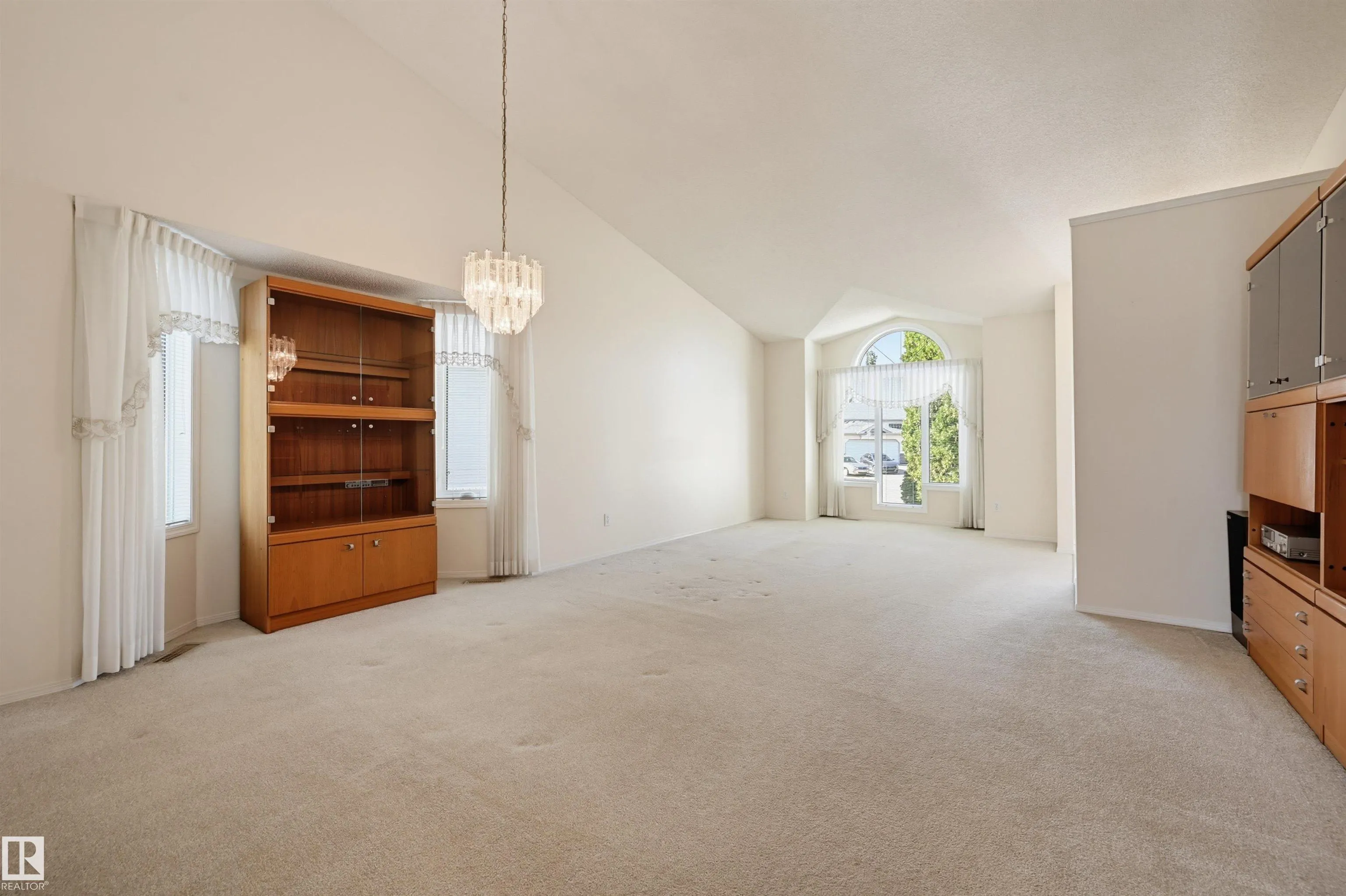 13709 131 Avenue