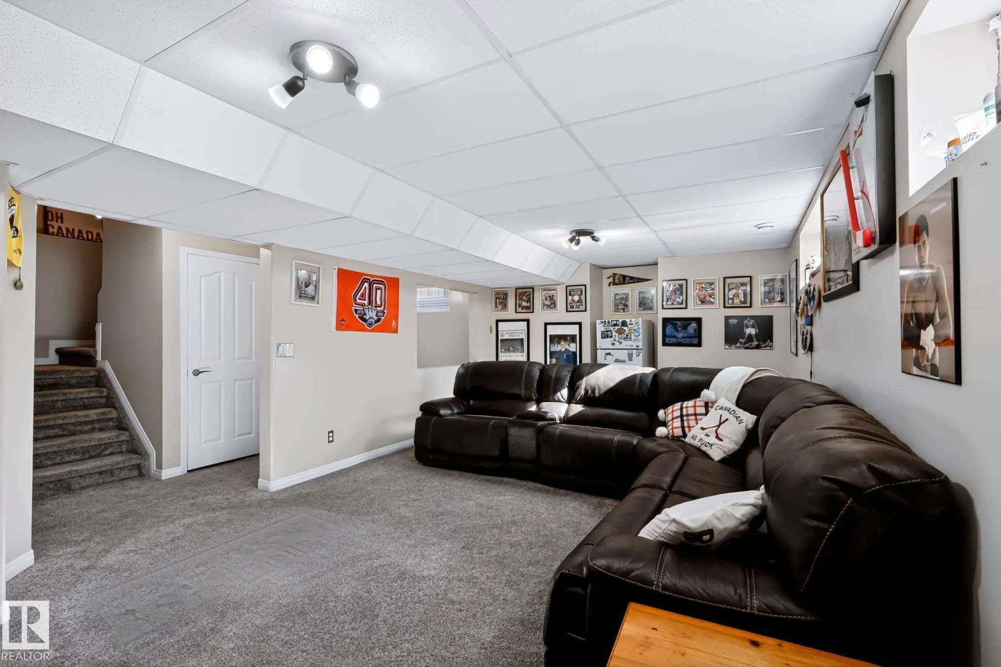 605 FORREST Drive