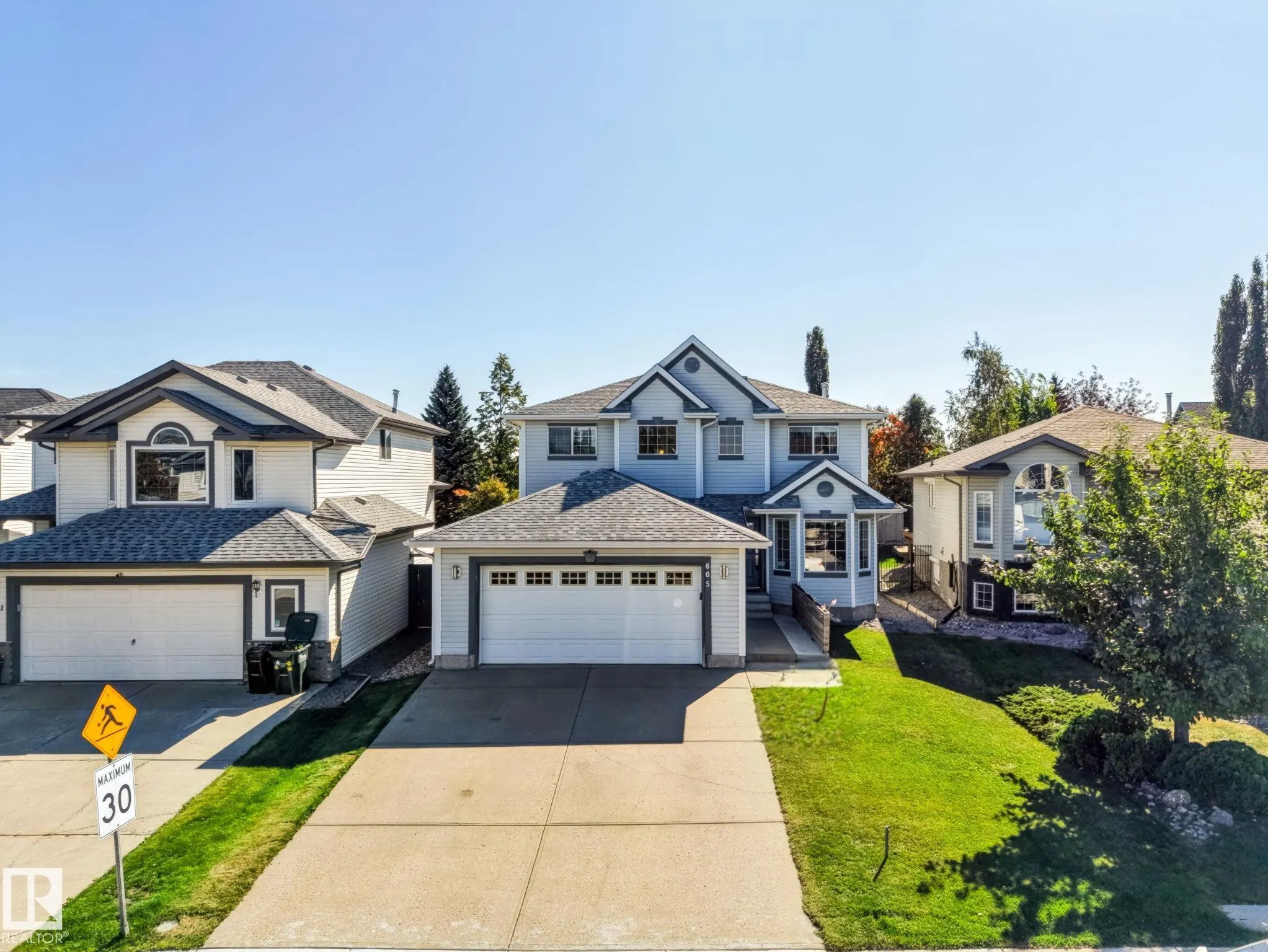 605 FORREST Drive