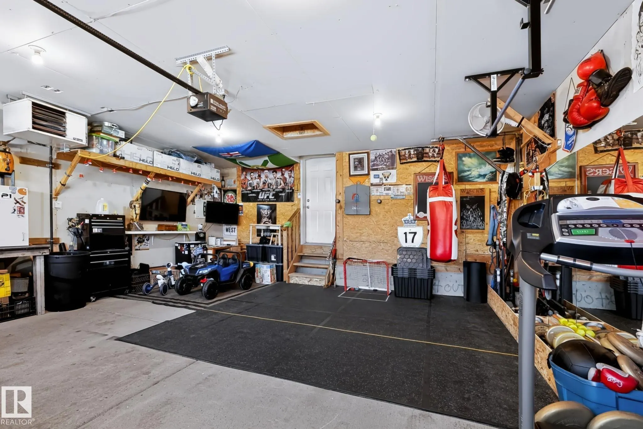 605 FORREST Drive