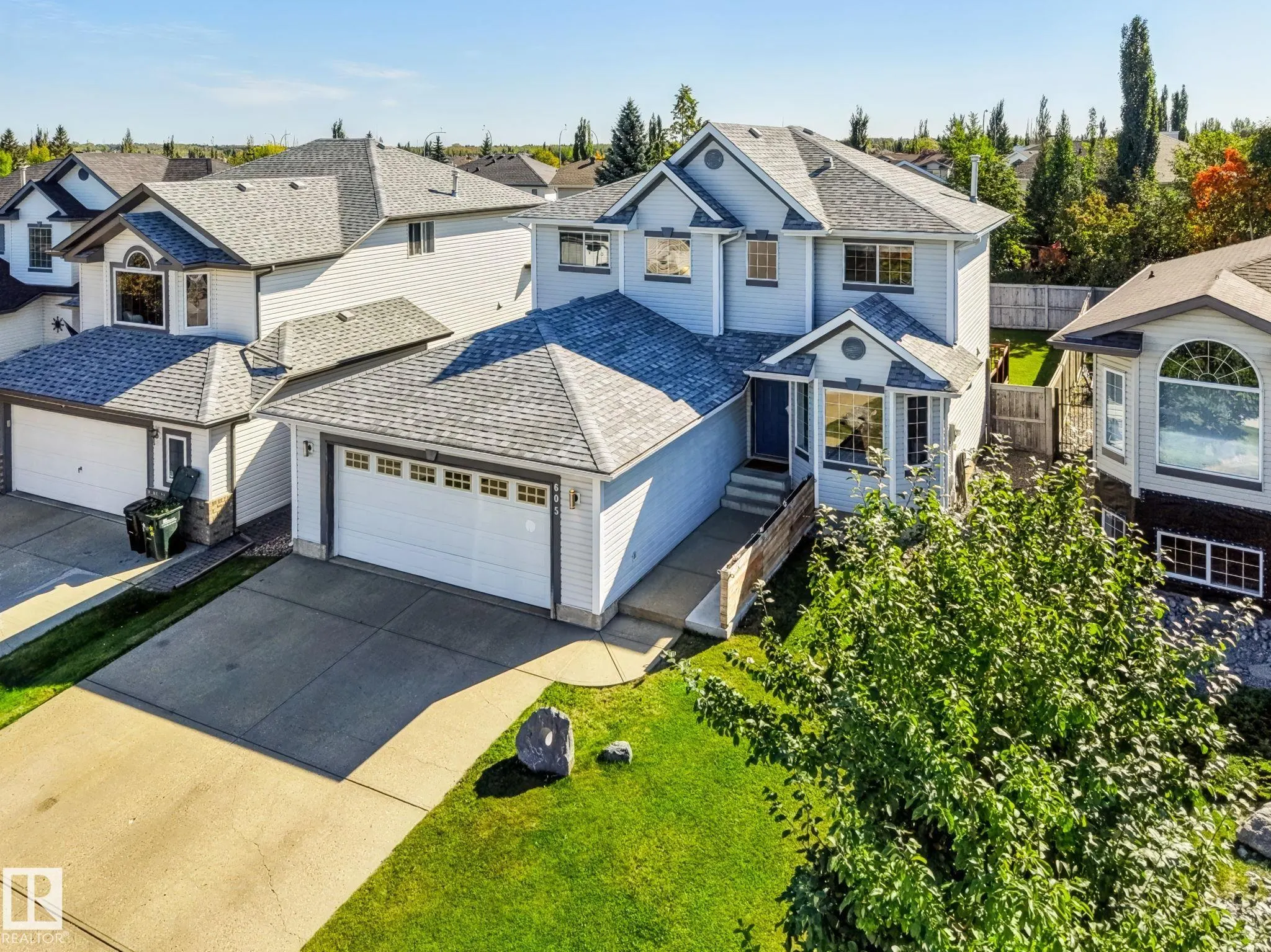 605 FORREST Drive