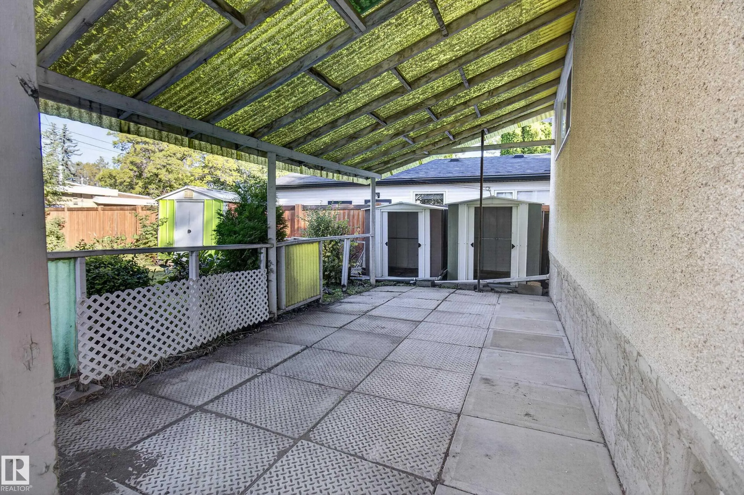 140 WILLOW Street