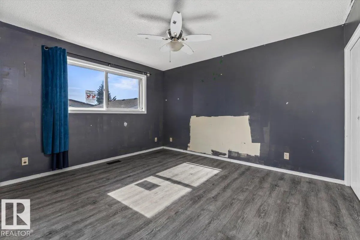 329 WARWICK Road