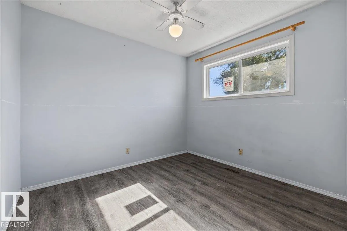 329 WARWICK Road