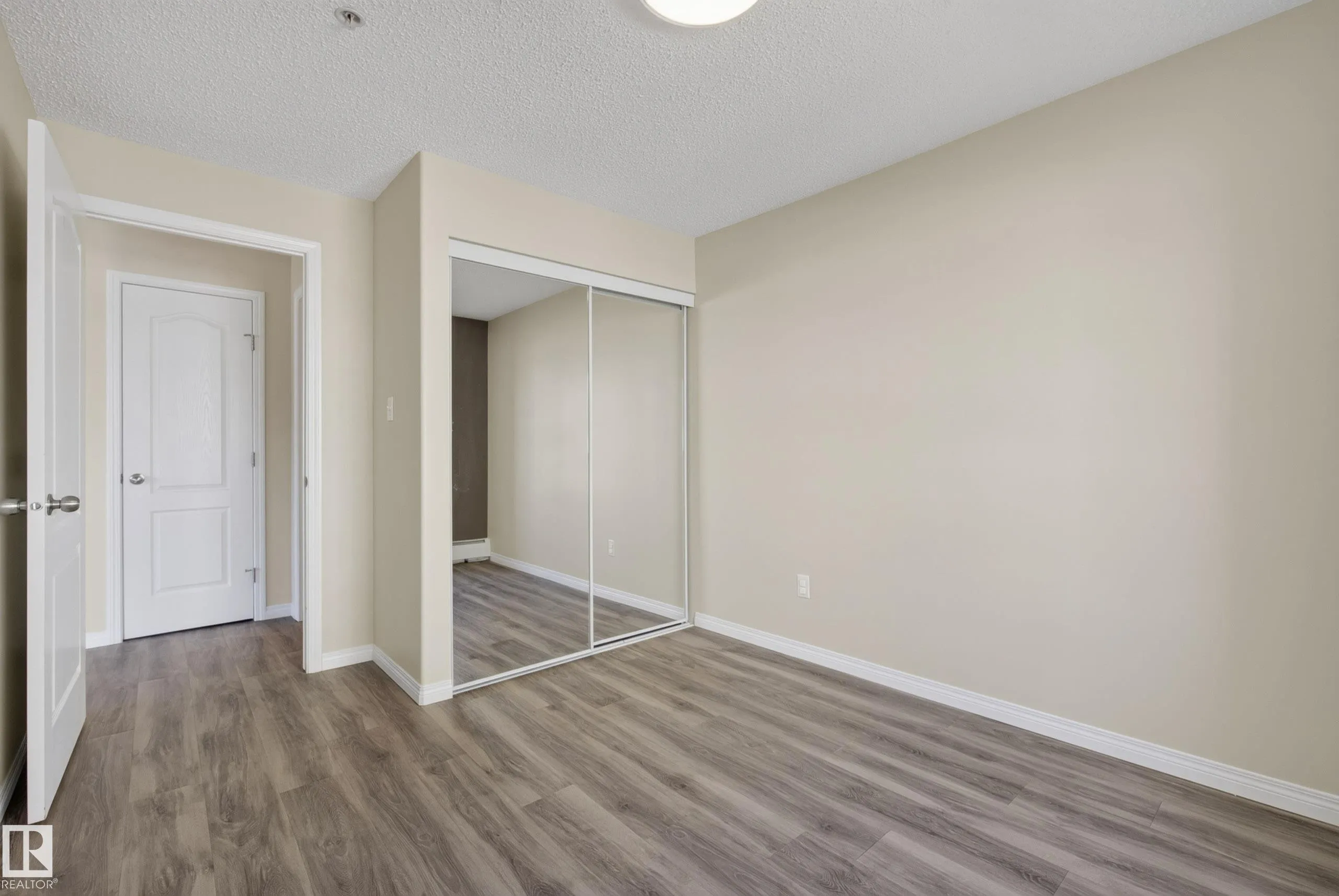 7331 SOUTH TERWILLEGAR Drive