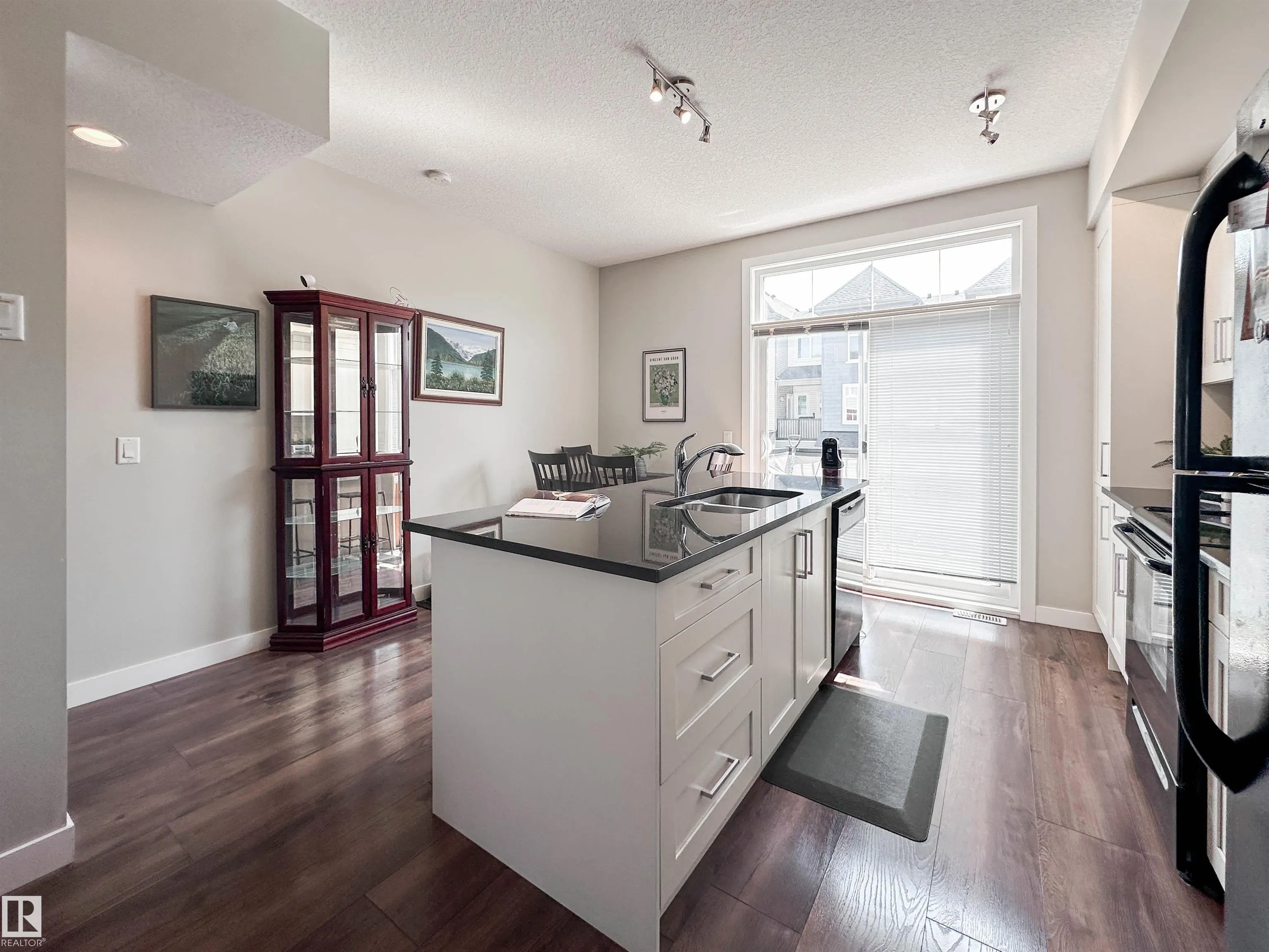 600 BELLEROSE Drive
