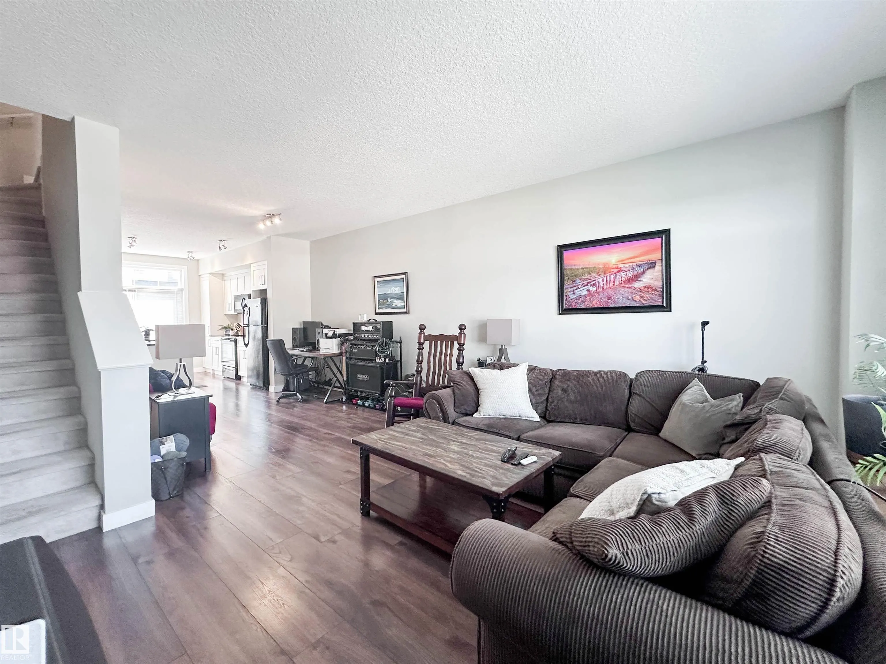 600 BELLEROSE Drive