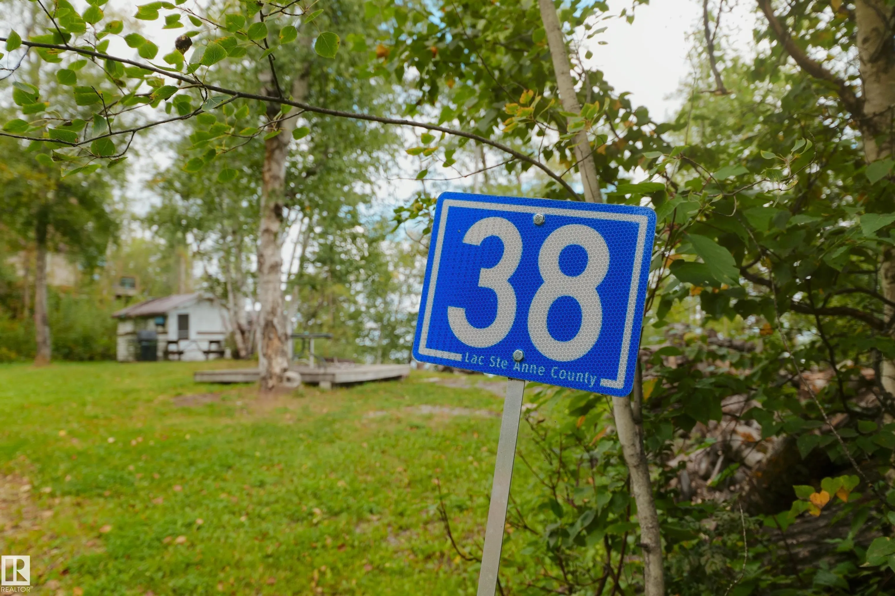 3215 TWP ROAD 574