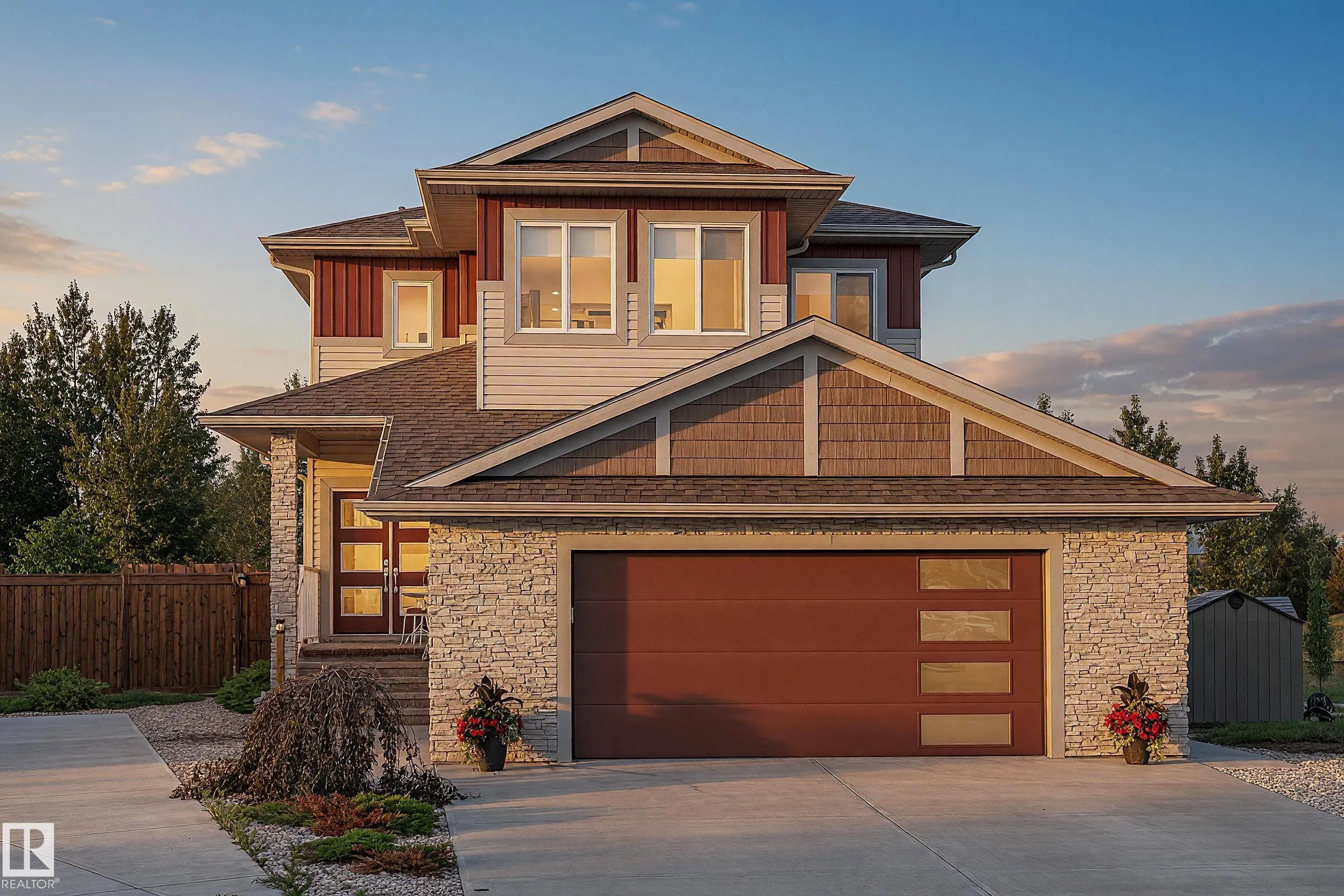283 Silverstone Crescent