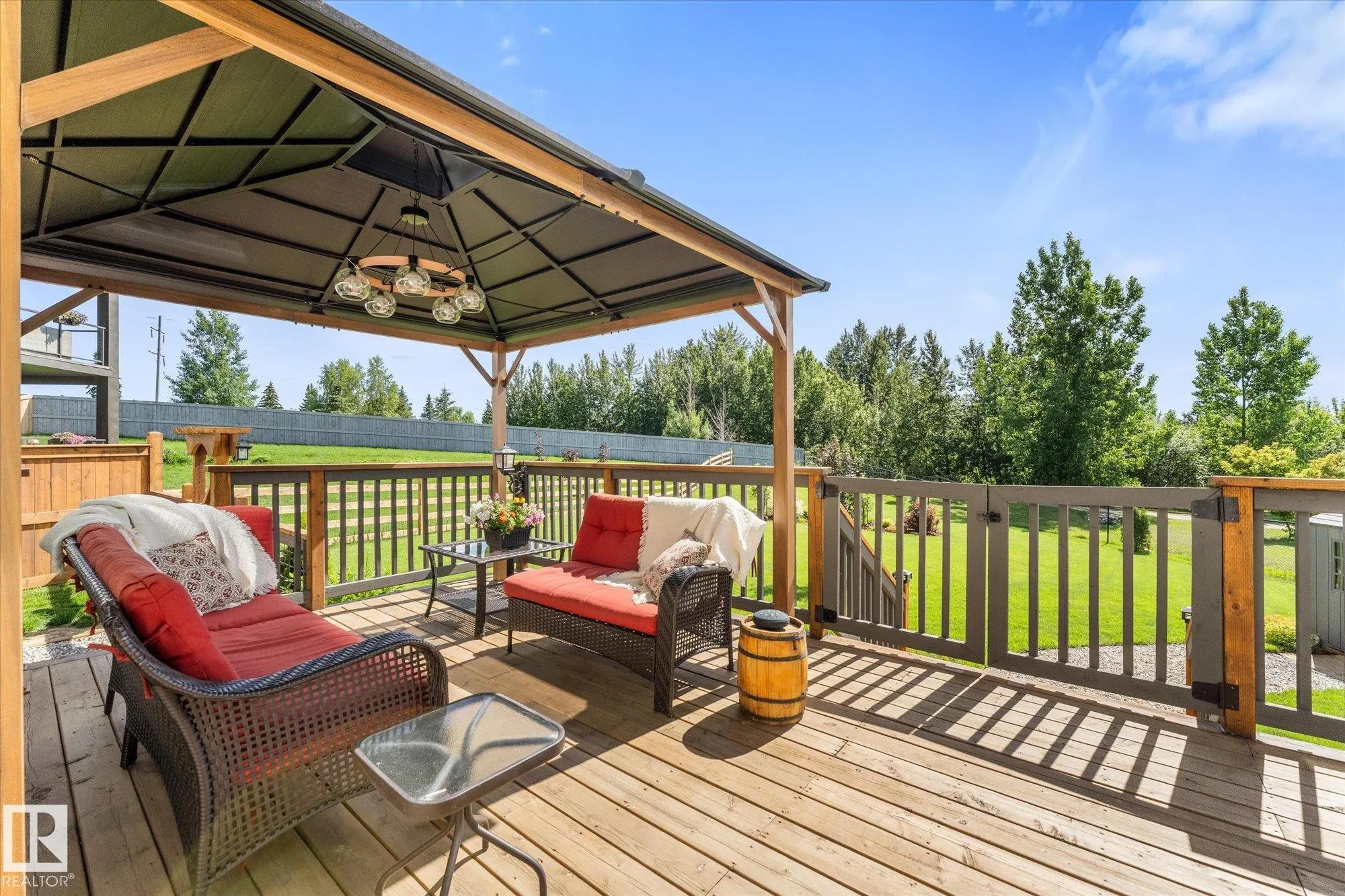 283 Silverstone Crescent