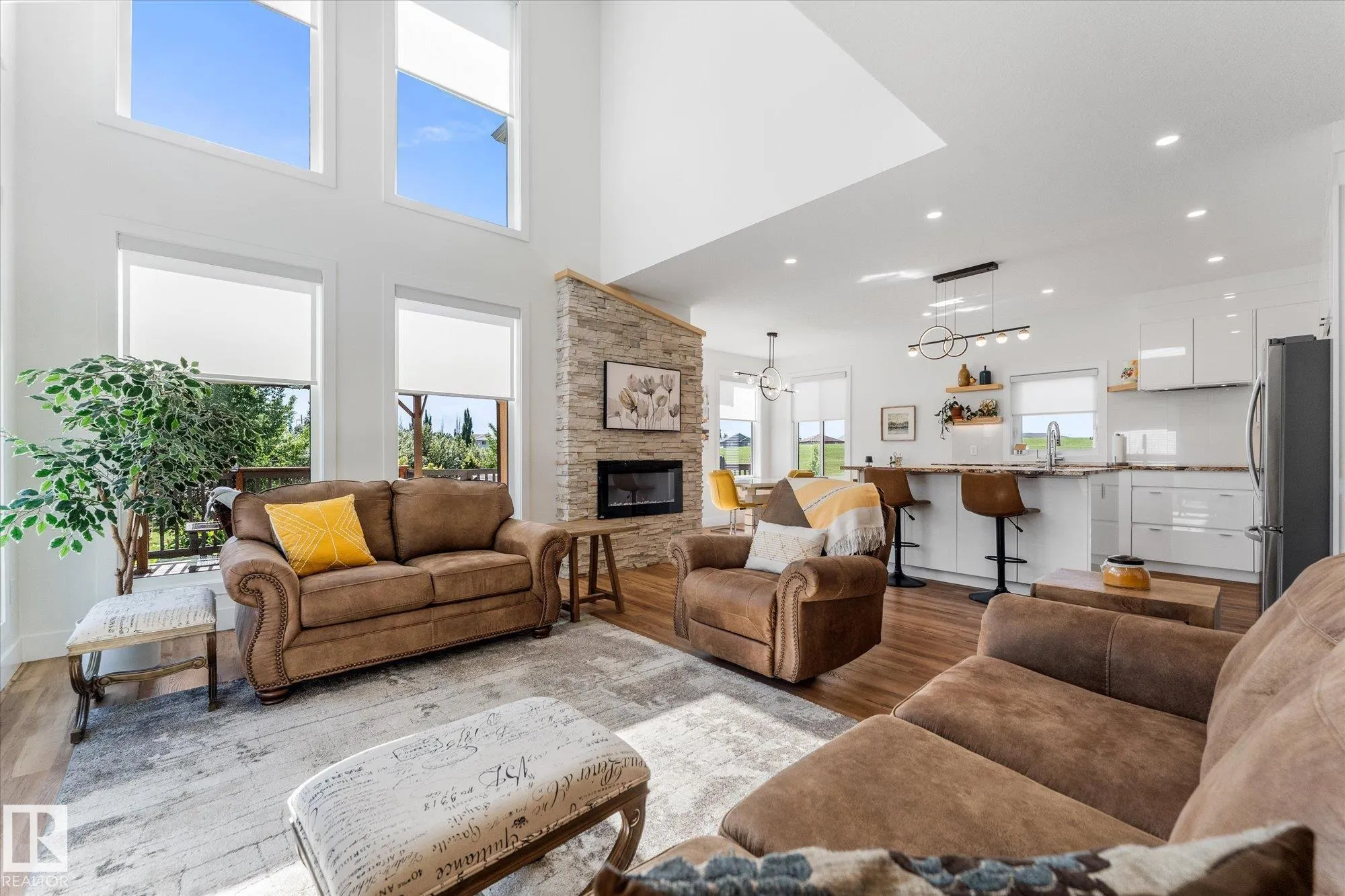 283 Silverstone Crescent