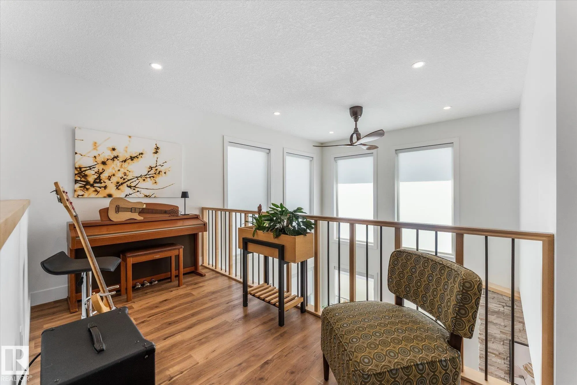 283 Silverstone Crescent
