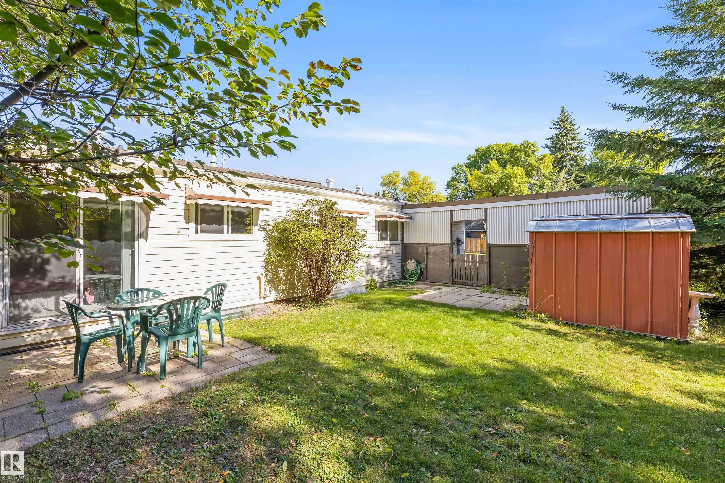 31 GREENFIELD Estates