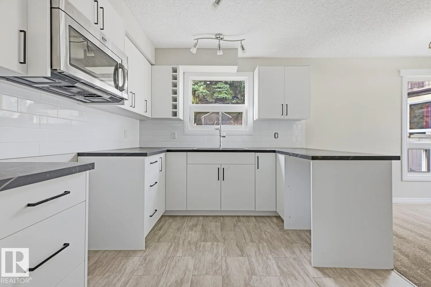 10621 BEAUMARIS Road