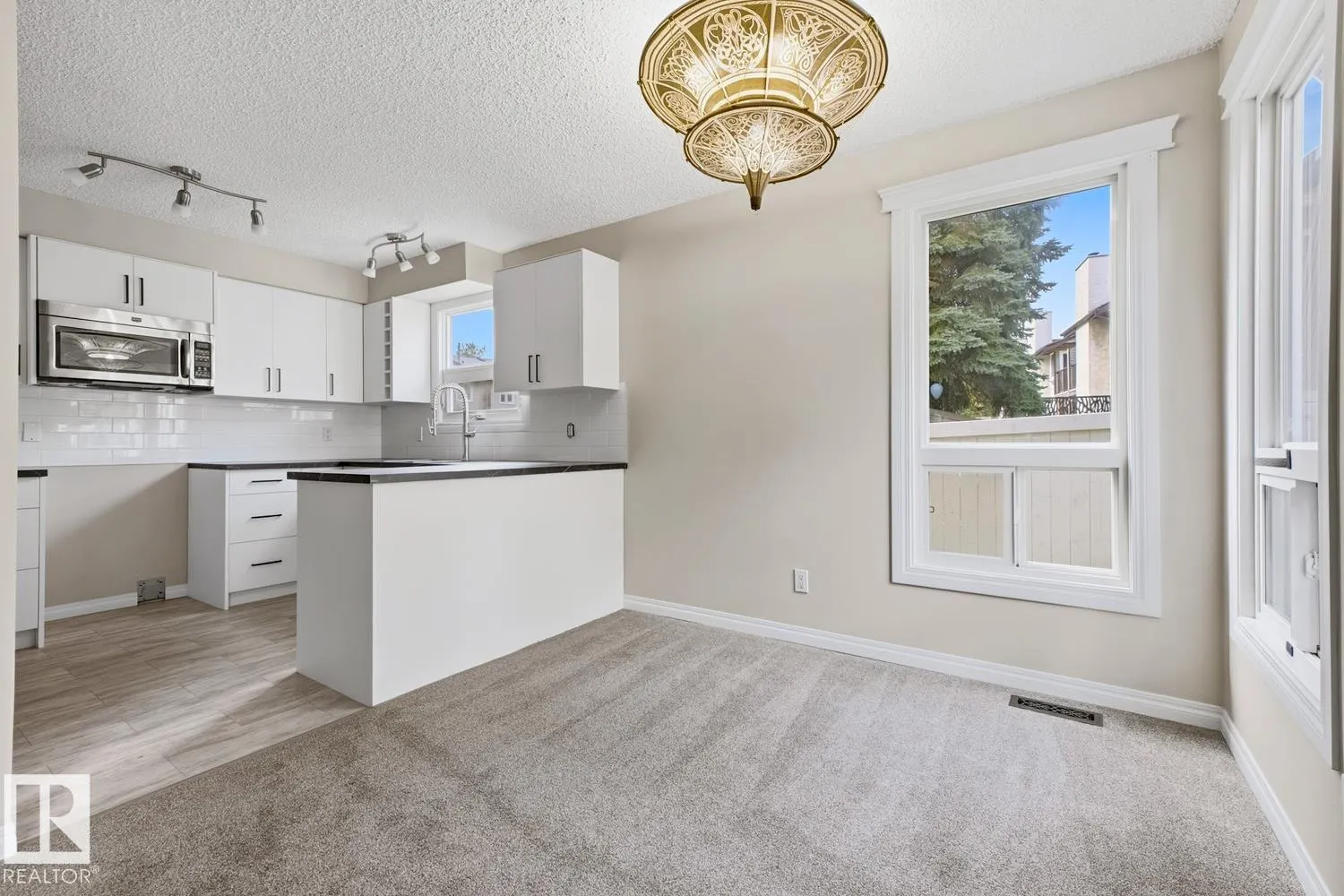 10621 BEAUMARIS Road