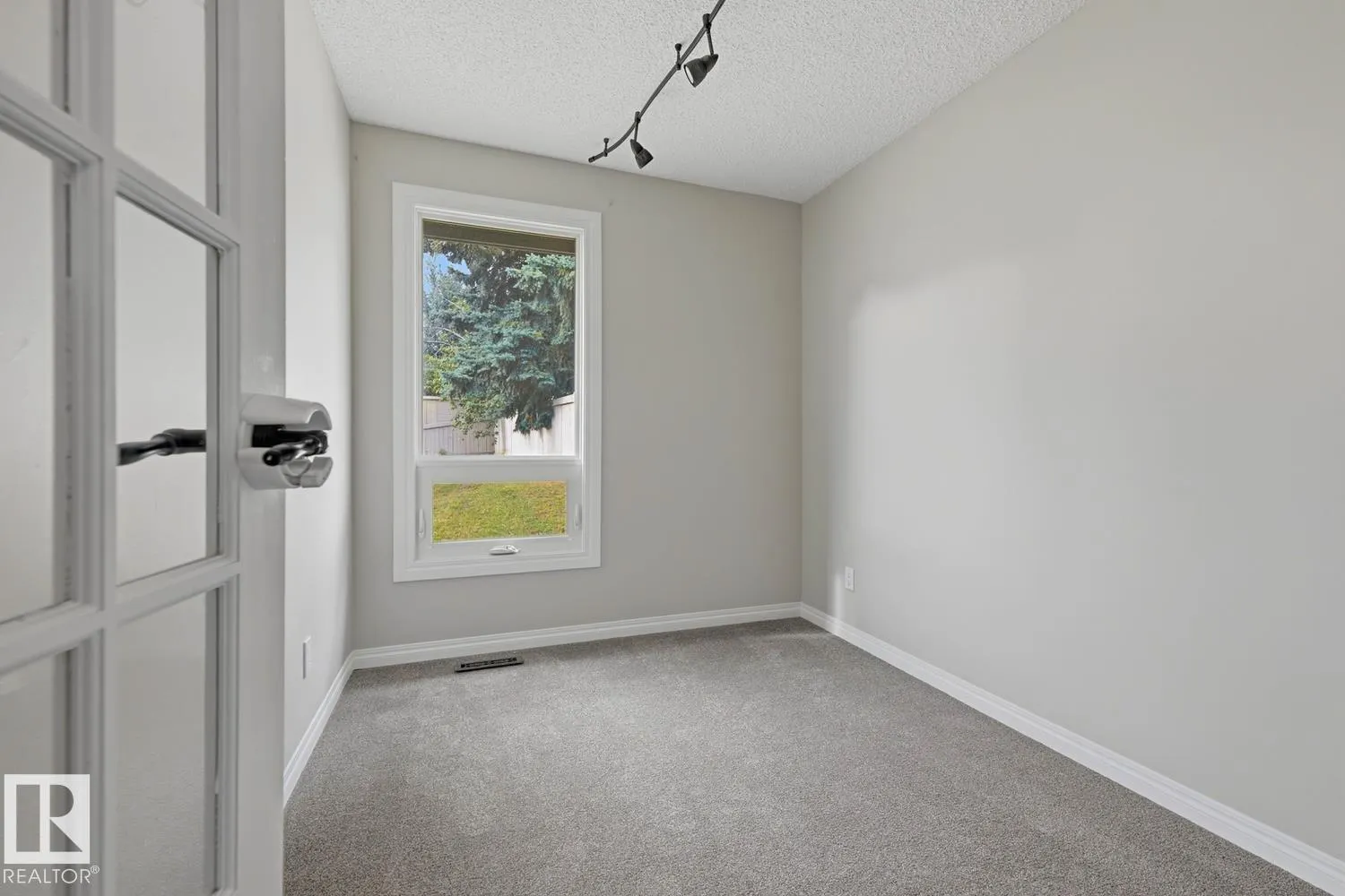 10621 BEAUMARIS Road