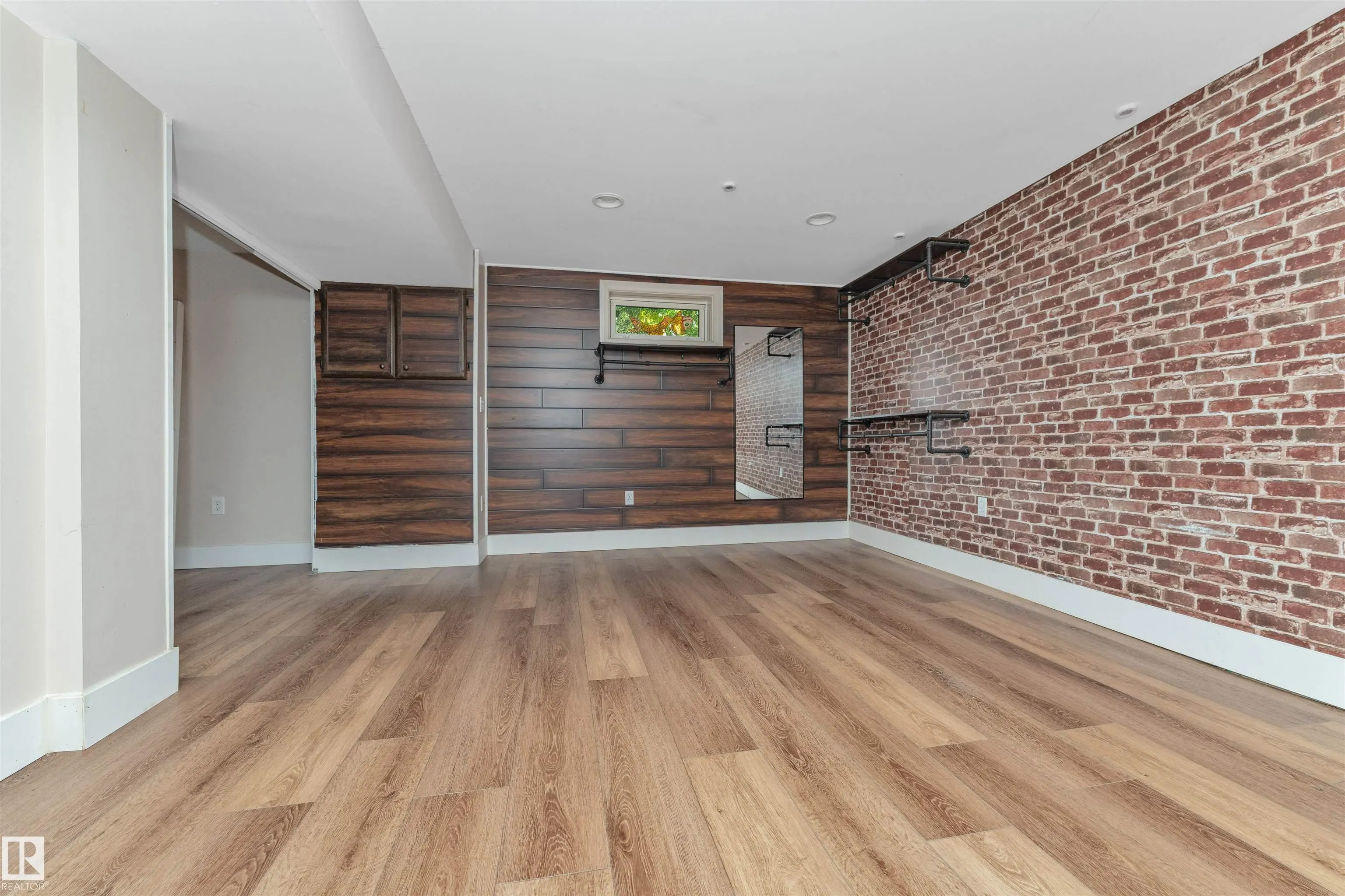 11208 163A Avenue