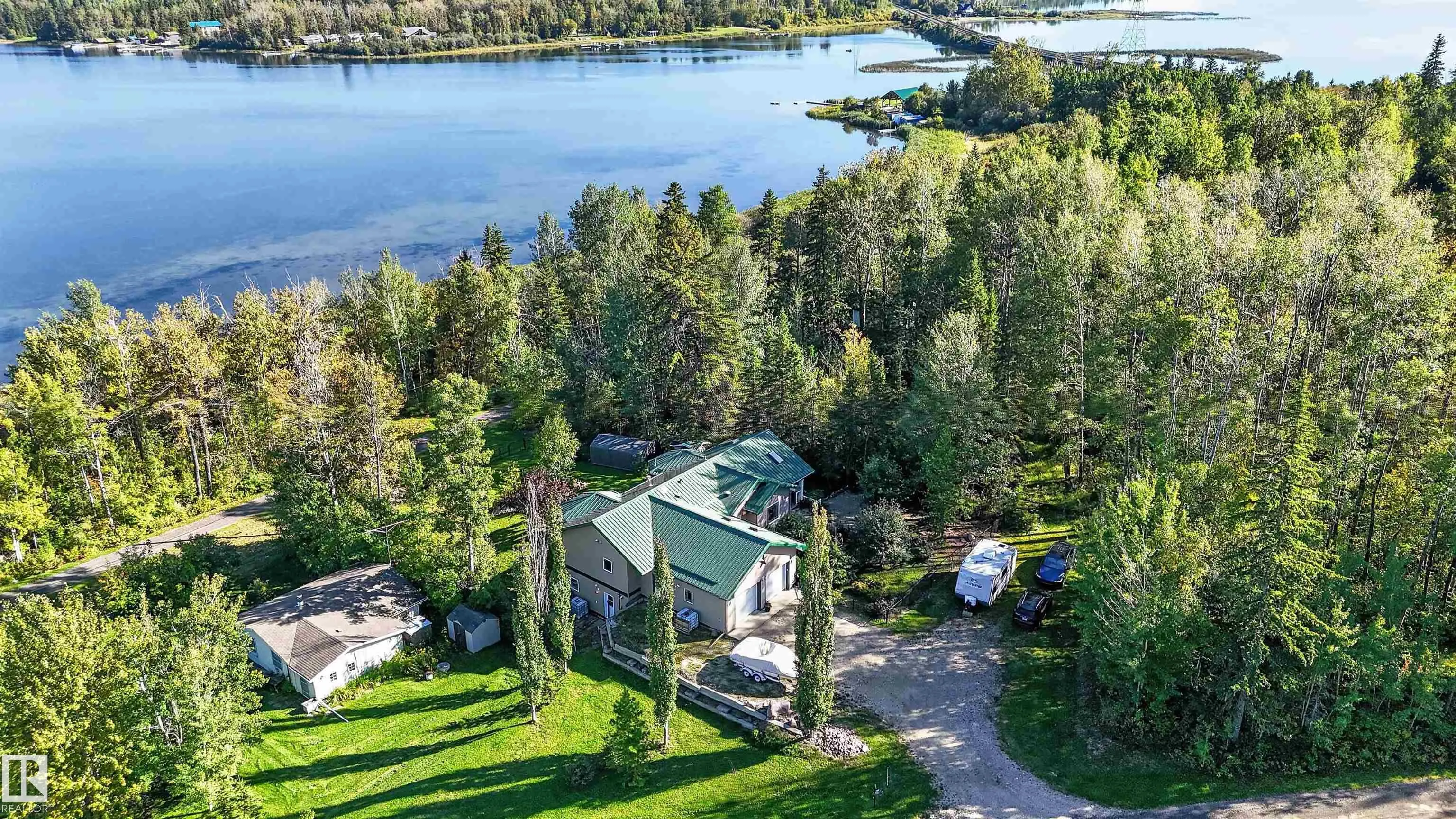 225 BAYVIEW Drive