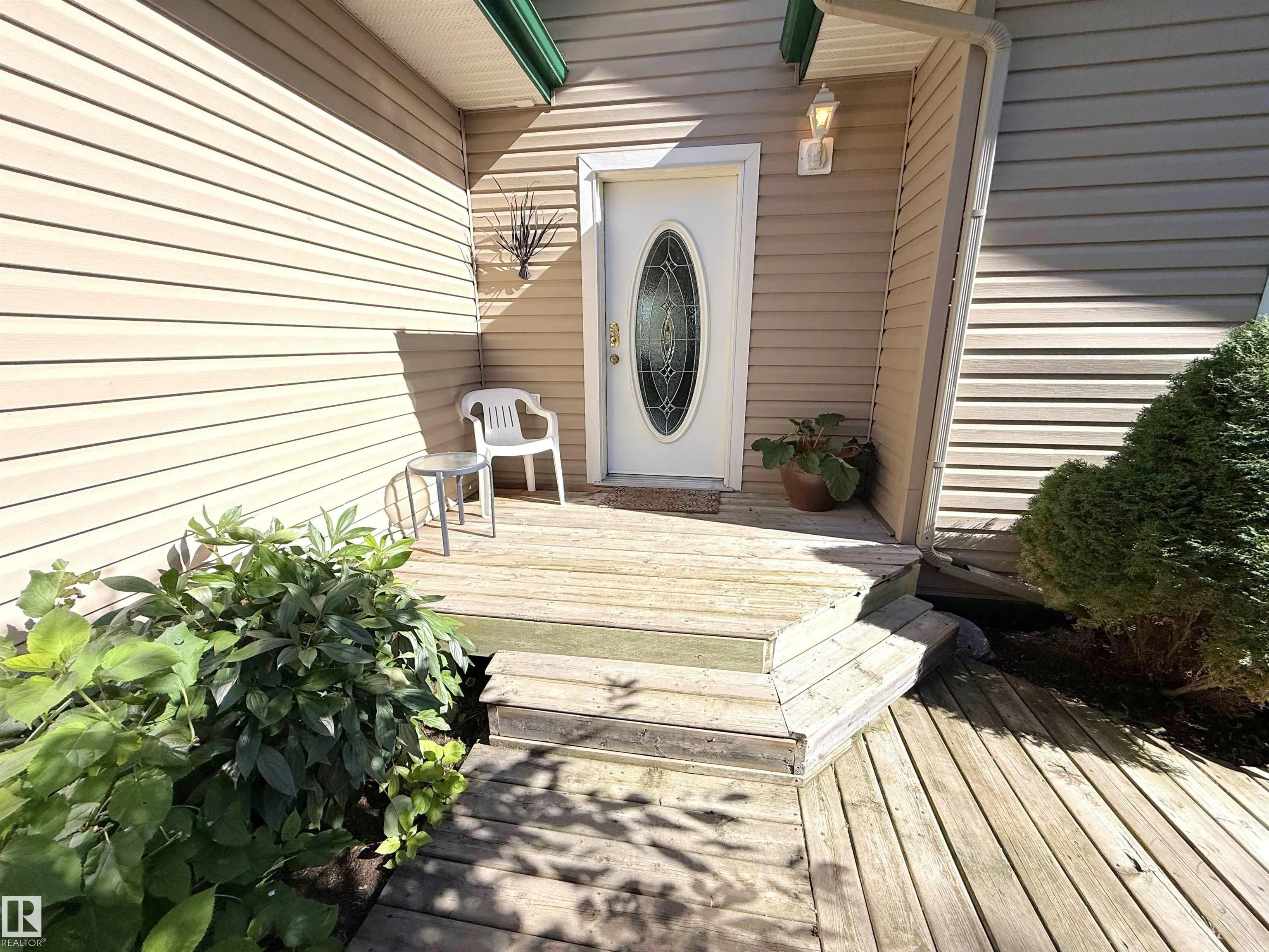 225 BAYVIEW Drive