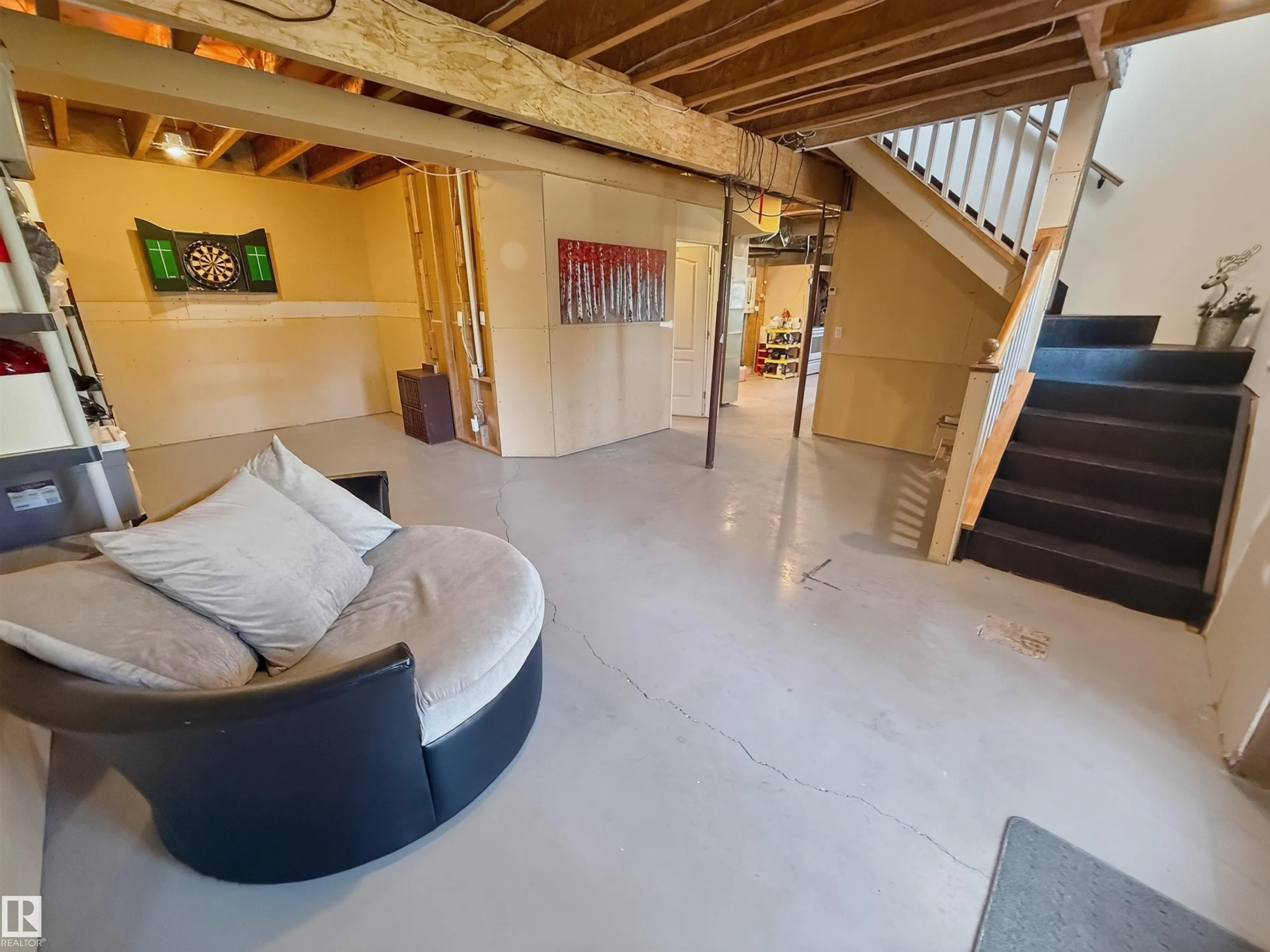 225 BAYVIEW Drive