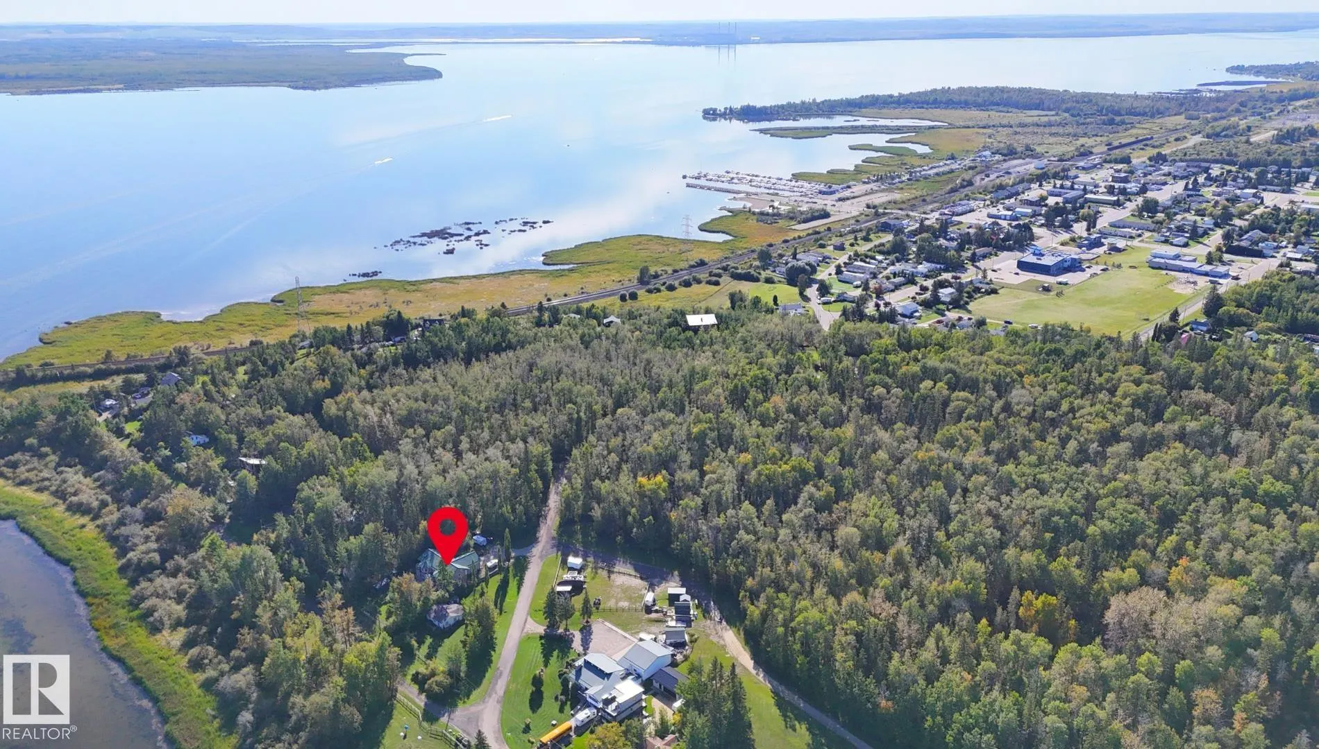 225 BAYVIEW Drive