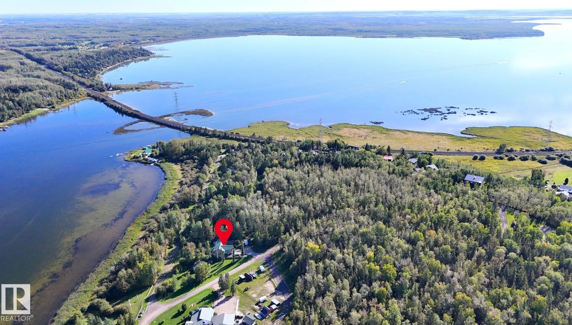 225 BAYVIEW Drive