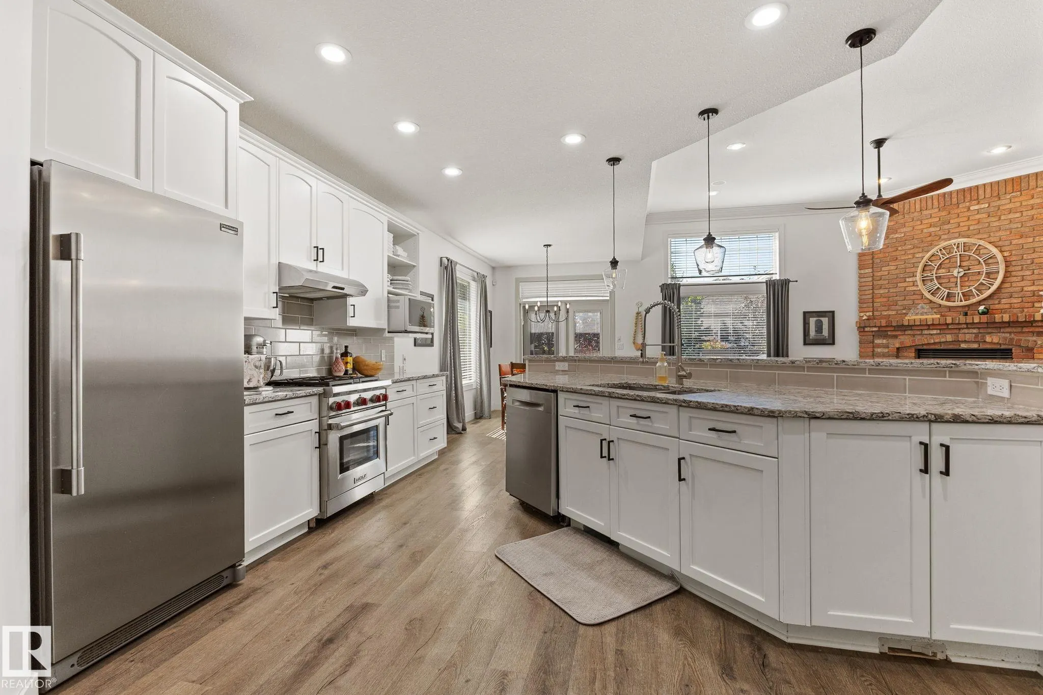 17 RIDGEROCK Point(e)