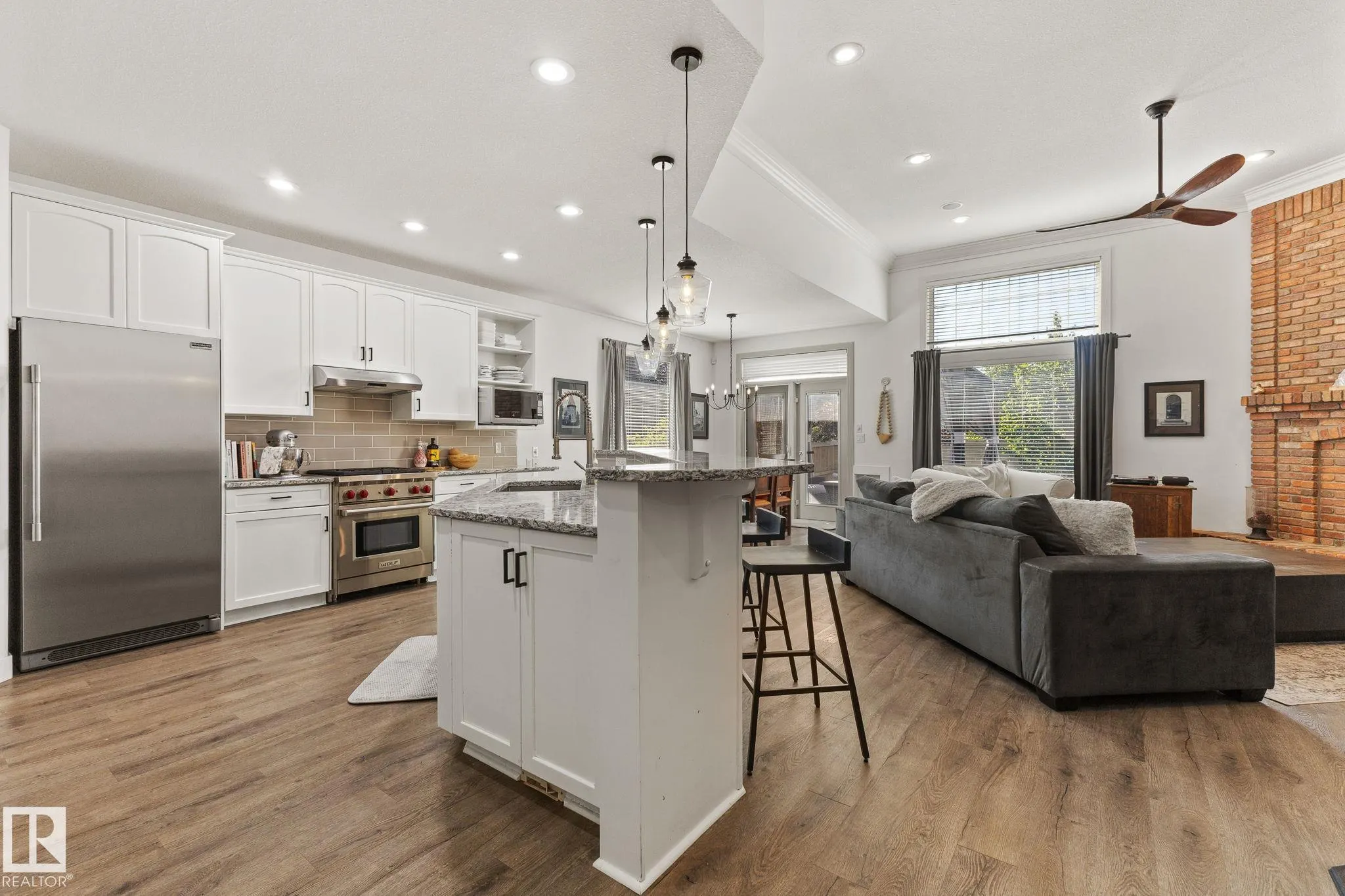 17 RIDGEROCK Point(e)