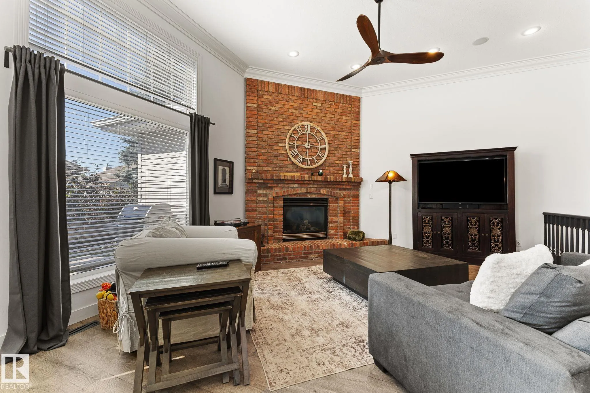 17 RIDGEROCK Point(e)